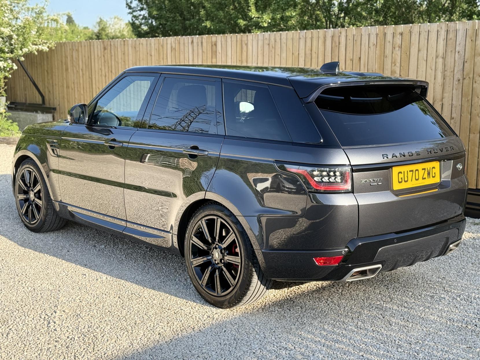 Land Rover Range Rover Sport 2.0 P400e 13.1kWh HSE Dynamic Black SUV 5dr Petrol Plug-in Hybrid Auto 4WD Euro 6 (s/s) (404 ps)