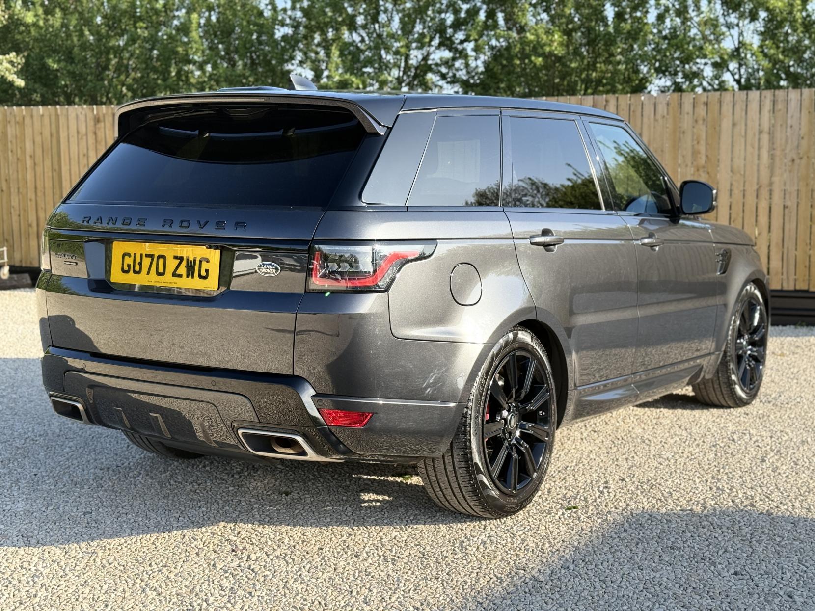 Land Rover Range Rover Sport 2.0 P400e 13.1kWh HSE Dynamic Black SUV 5dr Petrol Plug-in Hybrid Auto 4WD Euro 6 (s/s) (404 ps)