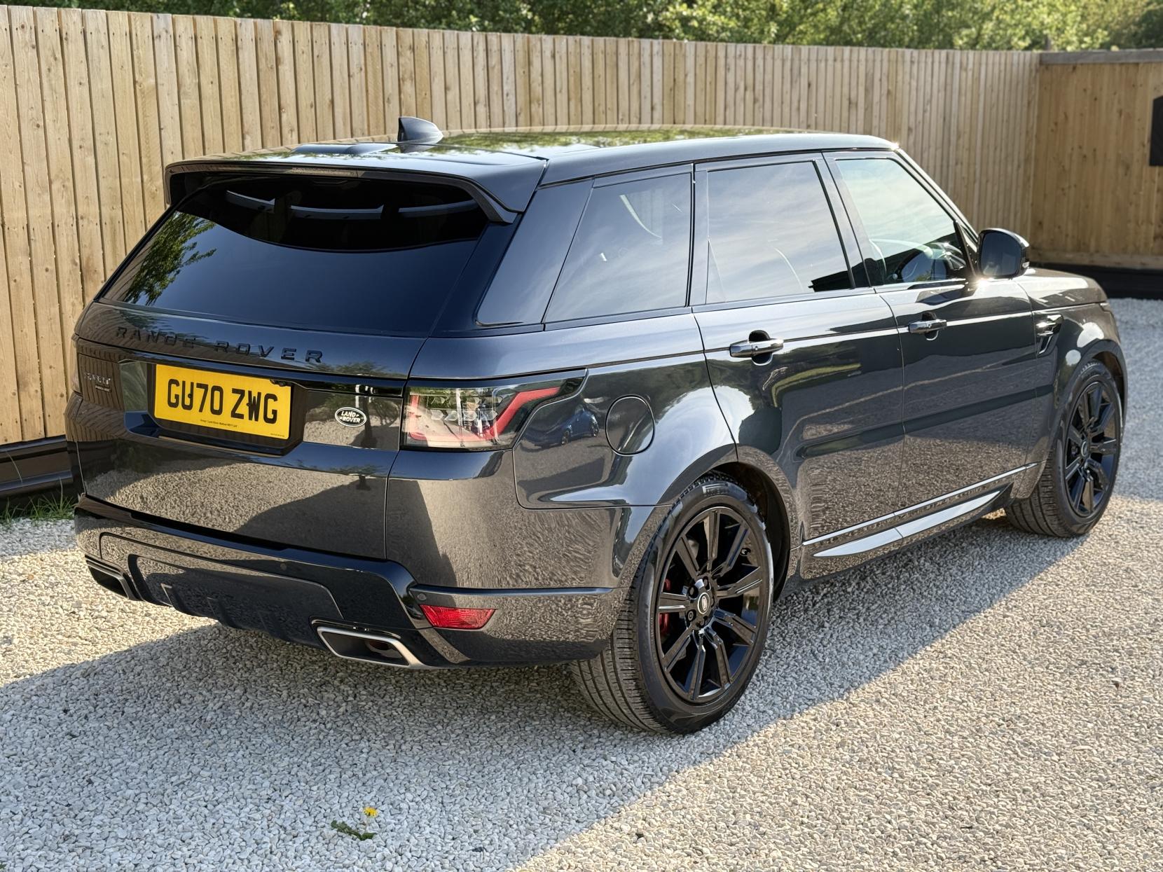 Land Rover Range Rover Sport 2.0 P400e 13.1kWh HSE Dynamic Black SUV 5dr Petrol Plug-in Hybrid Auto 4WD Euro 6 (s/s) (404 ps)