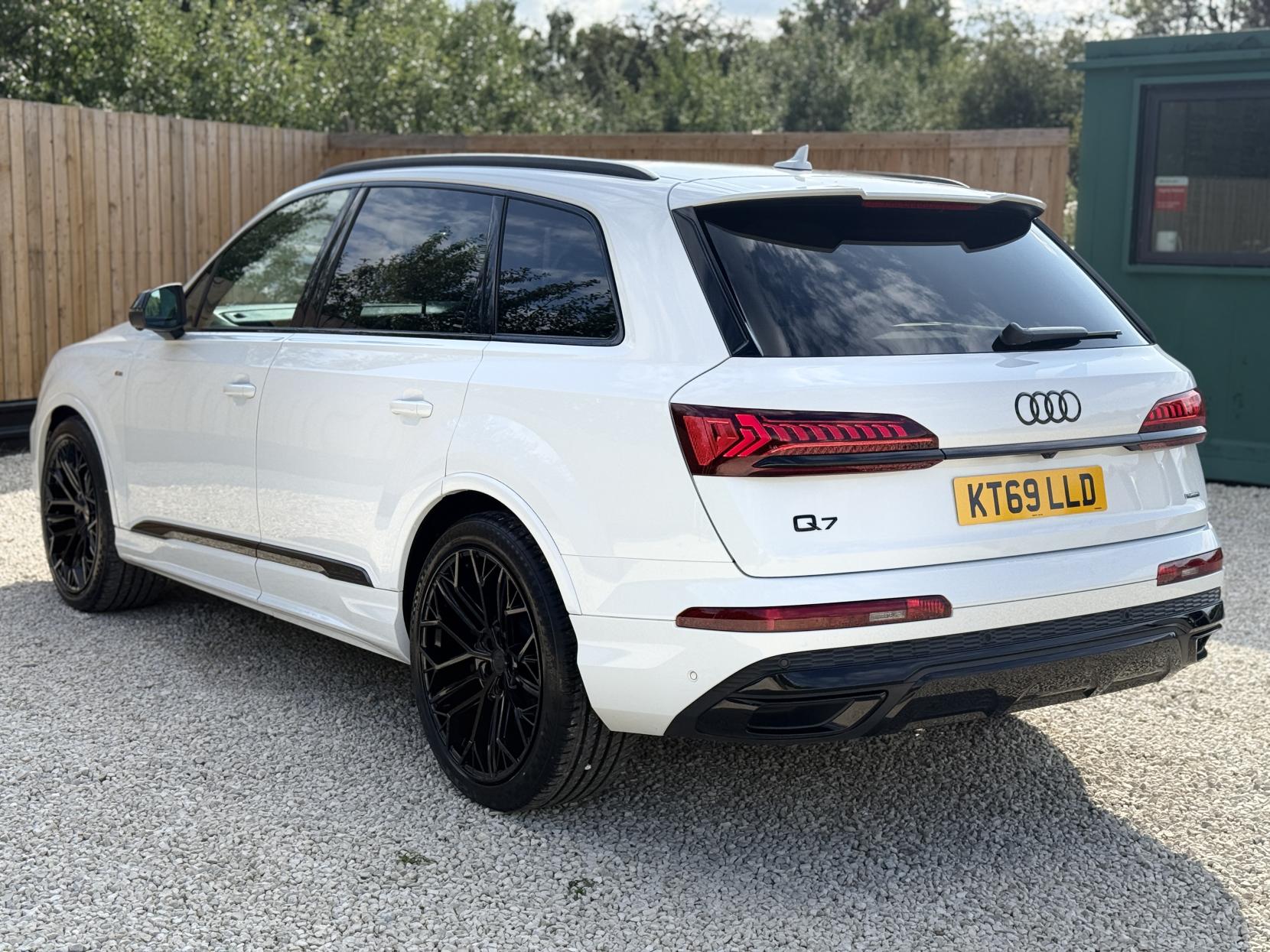 Audi Q7 3.0 TFSI V6 55 Black Edition SUV 5dr Petrol Tiptronic quattro Euro 6 (s/s) (340 ps)