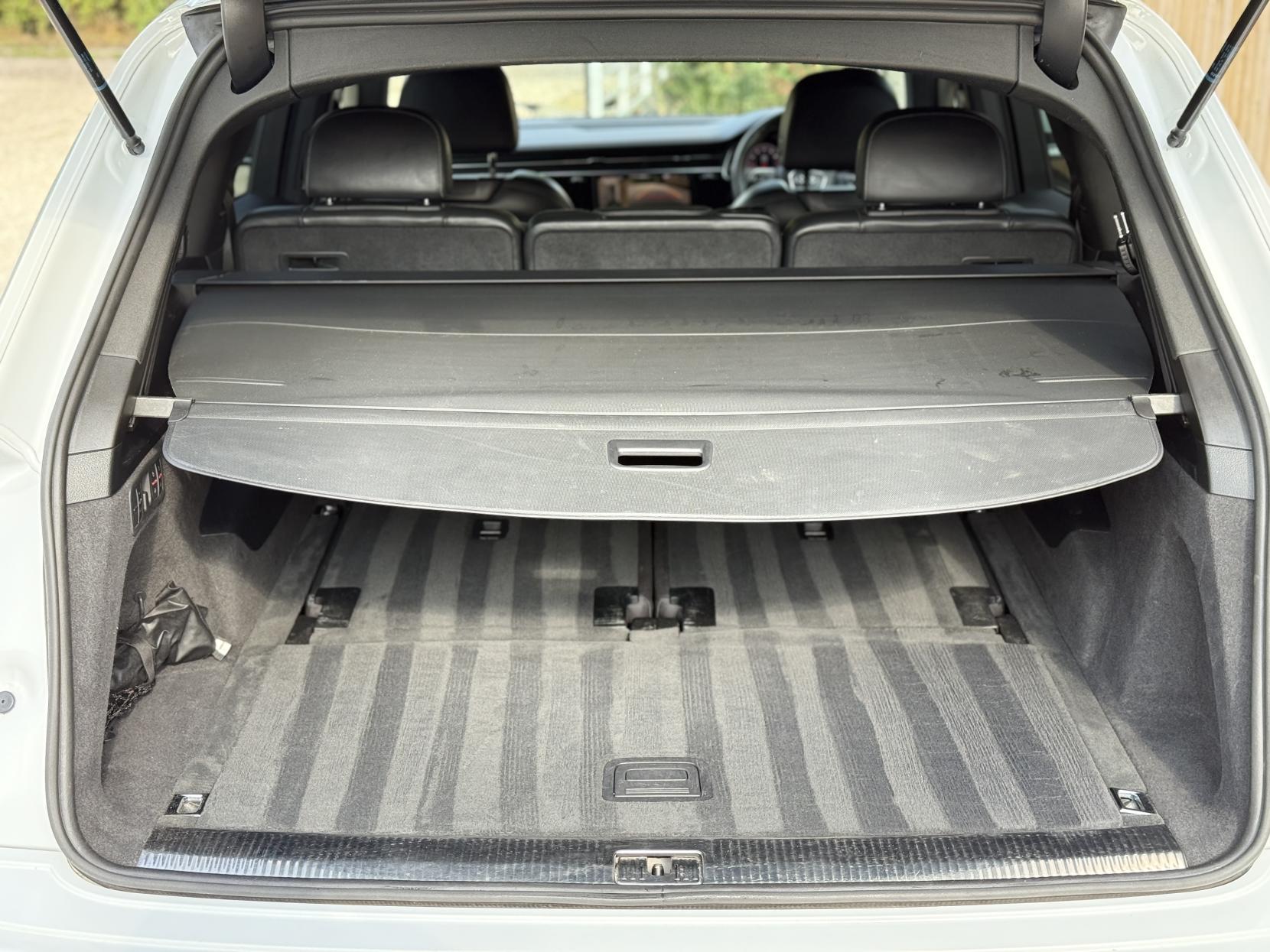 Audi Q7 3.0 TFSI V6 55 Black Edition SUV 5dr Petrol Tiptronic quattro Euro 6 (s/s) (340 ps)