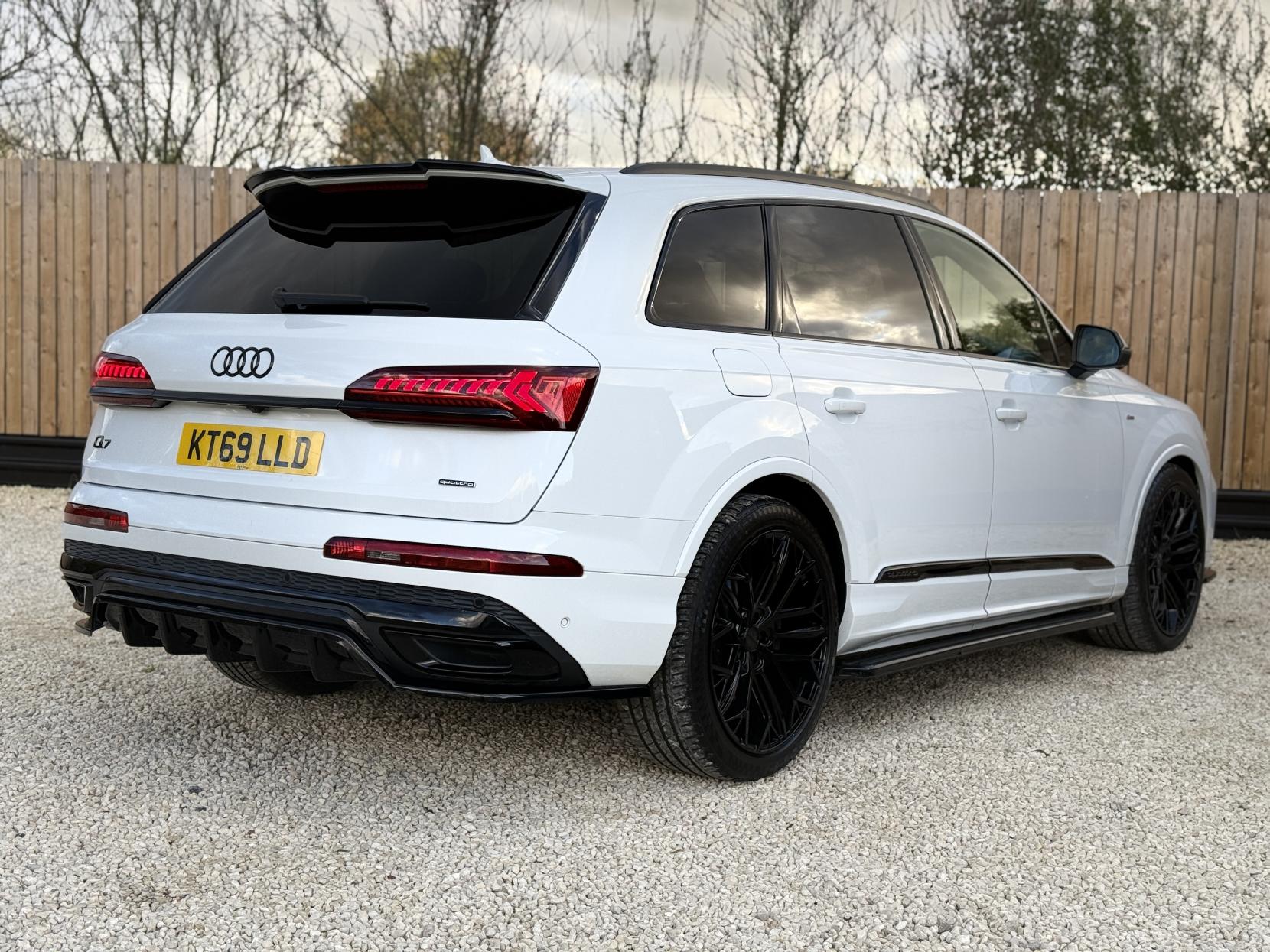 Audi Q7 3.0 TFSI V6 55 Black Edition SUV 5dr Petrol Tiptronic quattro Euro 6 (s/s) (340 ps)