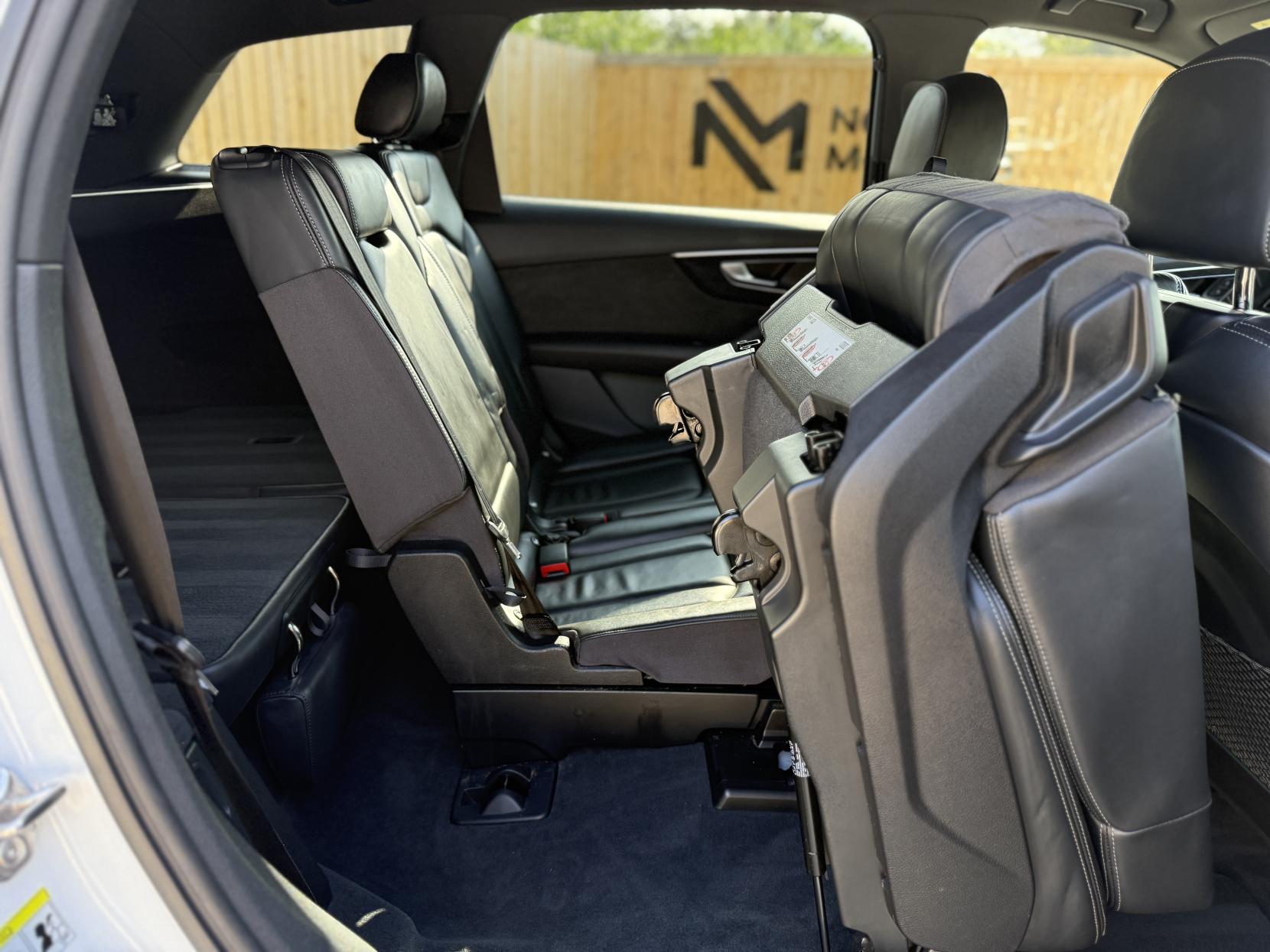 Audi Q7 3.0 TFSI V6 55 Black Edition SUV 5dr Petrol Tiptronic quattro Euro 6 (s/s) (340 ps)