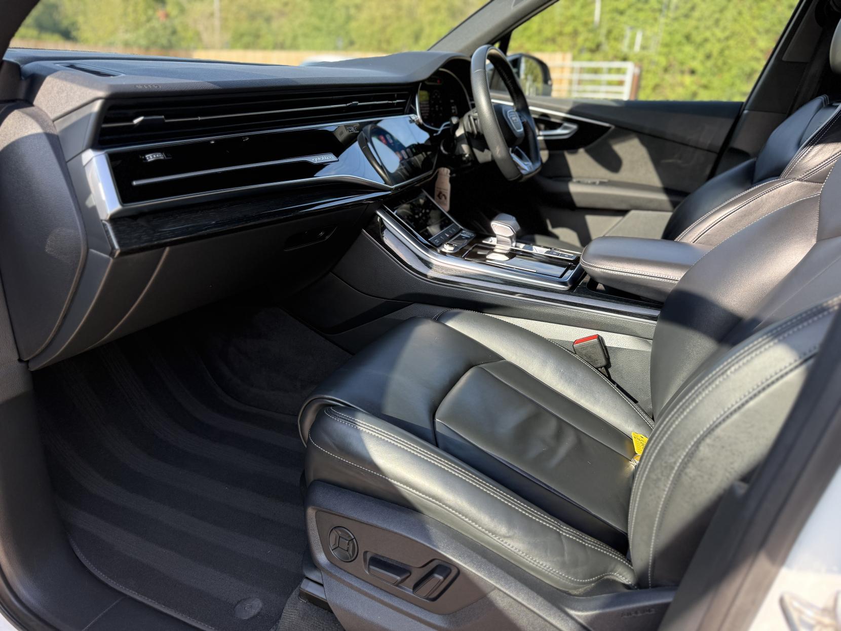 Audi Q7 3.0 TFSI V6 55 Black Edition SUV 5dr Petrol Tiptronic quattro Euro 6 (s/s) (340 ps)