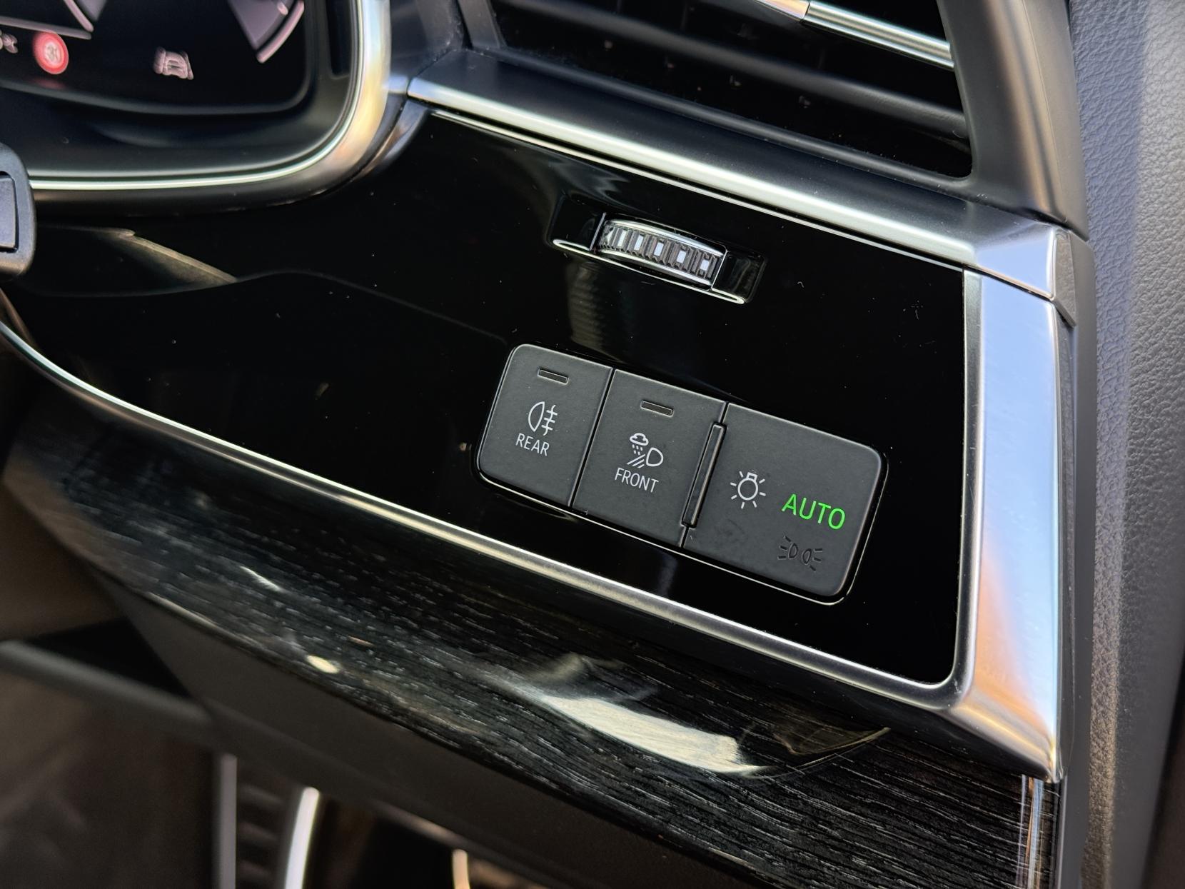 Audi Q7 3.0 TFSI V6 55 Black Edition SUV 5dr Petrol Tiptronic quattro Euro 6 (s/s) (340 ps)