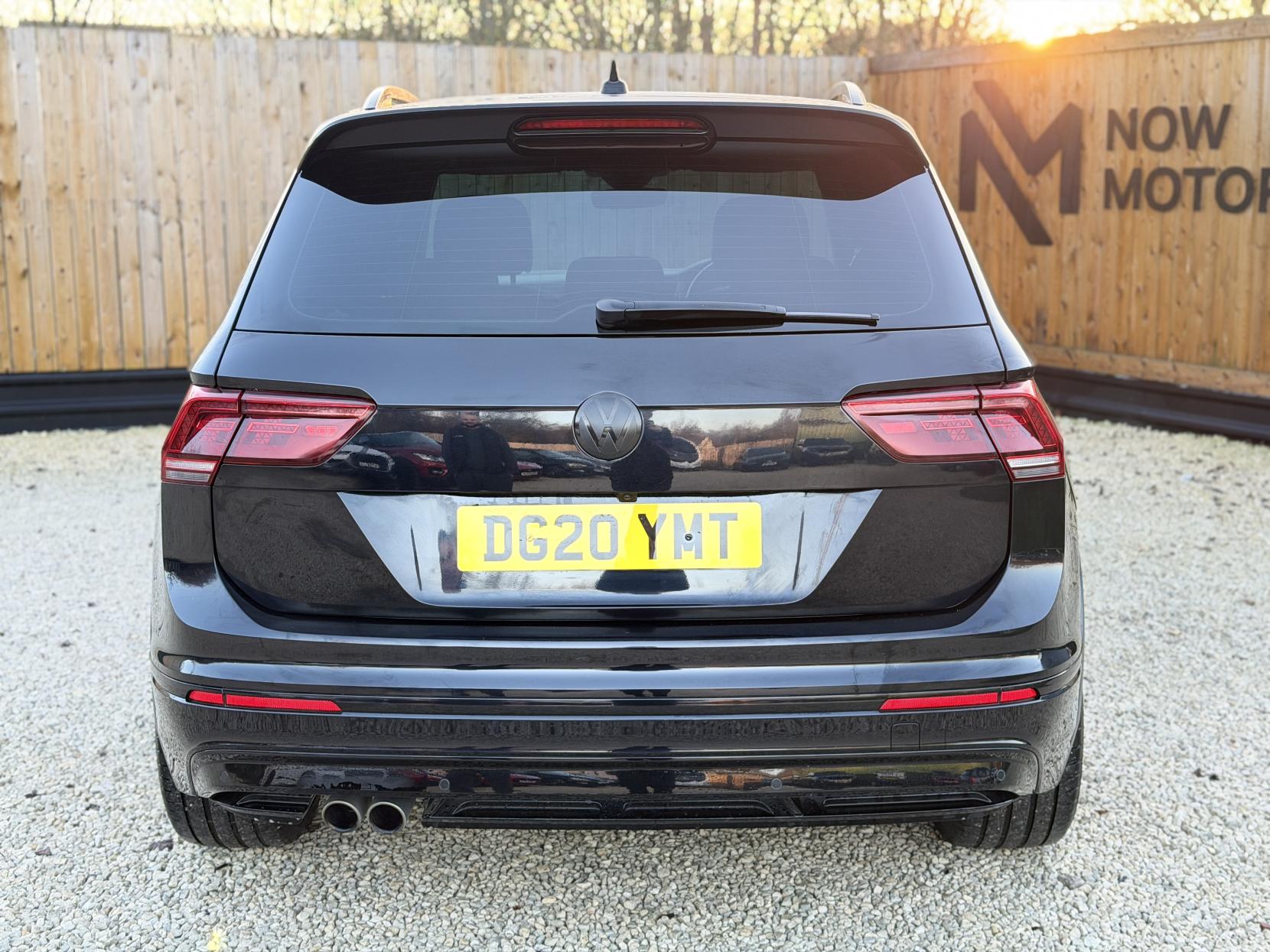 Volkswagen Tiguan 2.0 TDI R-Line Tech SUV 5dr Diesel DSG Euro 6 (s/s) (150 ps)