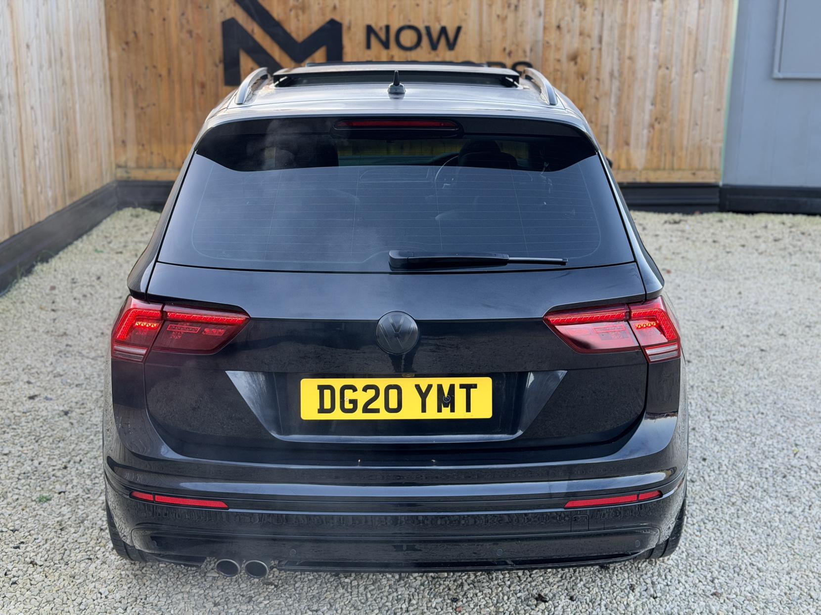 Volkswagen Tiguan 2.0 TDI R-Line Tech SUV 5dr Diesel DSG Euro 6 (s/s) (150 ps)