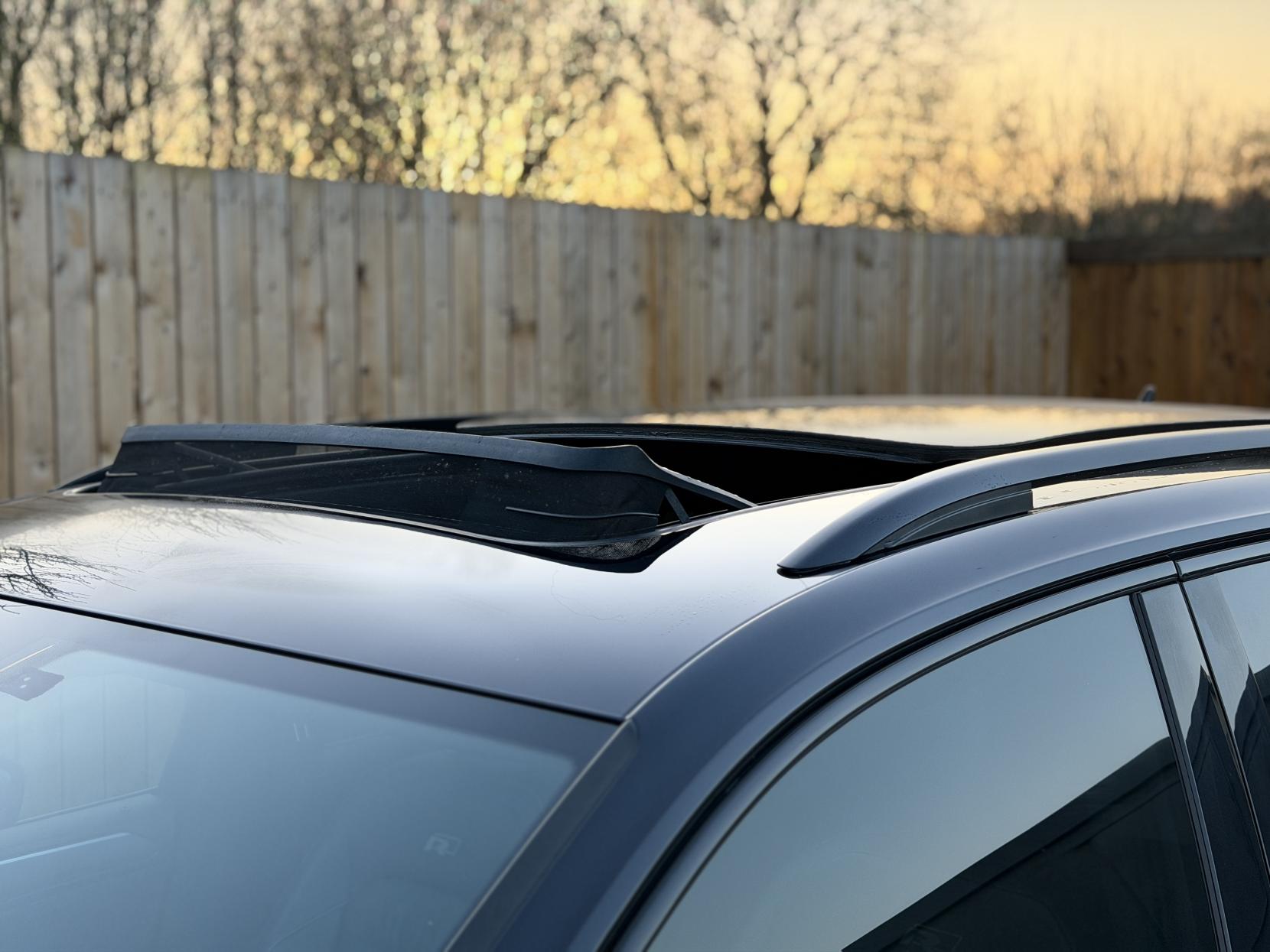 Volkswagen Tiguan 2.0 TDI R-Line Tech SUV 5dr Diesel DSG Euro 6 (s/s) (150 ps)