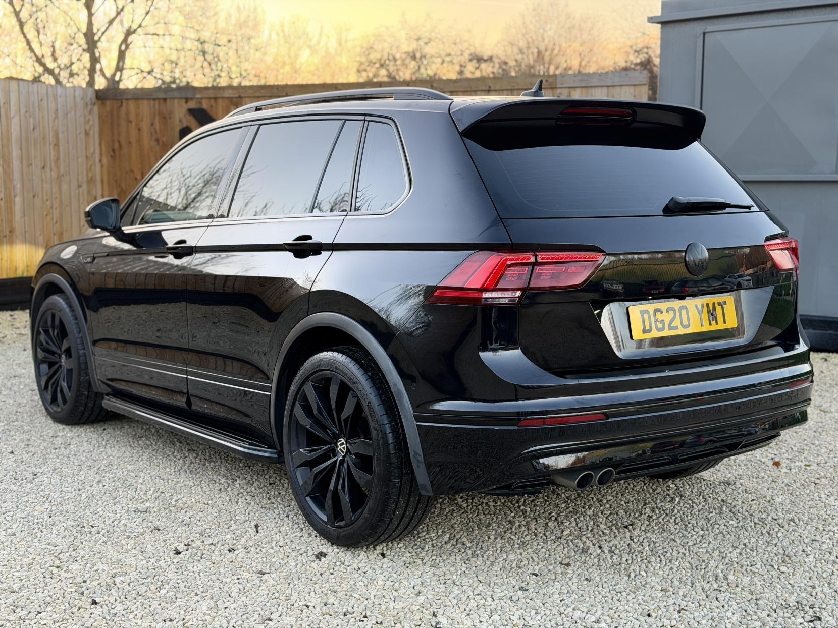 Volkswagen Tiguan 2.0 TDI R-Line Tech SUV 5dr Diesel DSG Euro 6 (s/s) (150 ps)