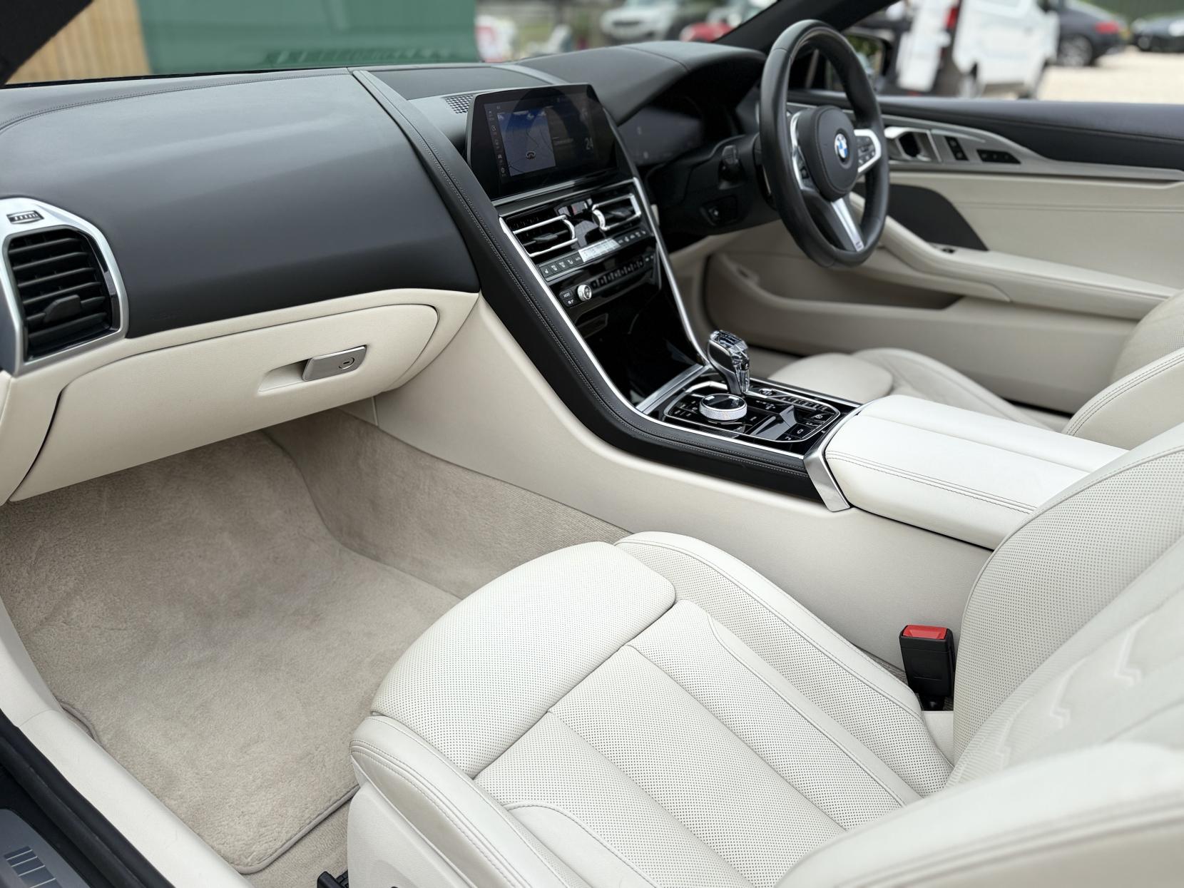 BMW 8 Series 3.0 840d Convertible 2dr Diesel Steptronic xDrive Euro 6 (s/s) (320 ps)