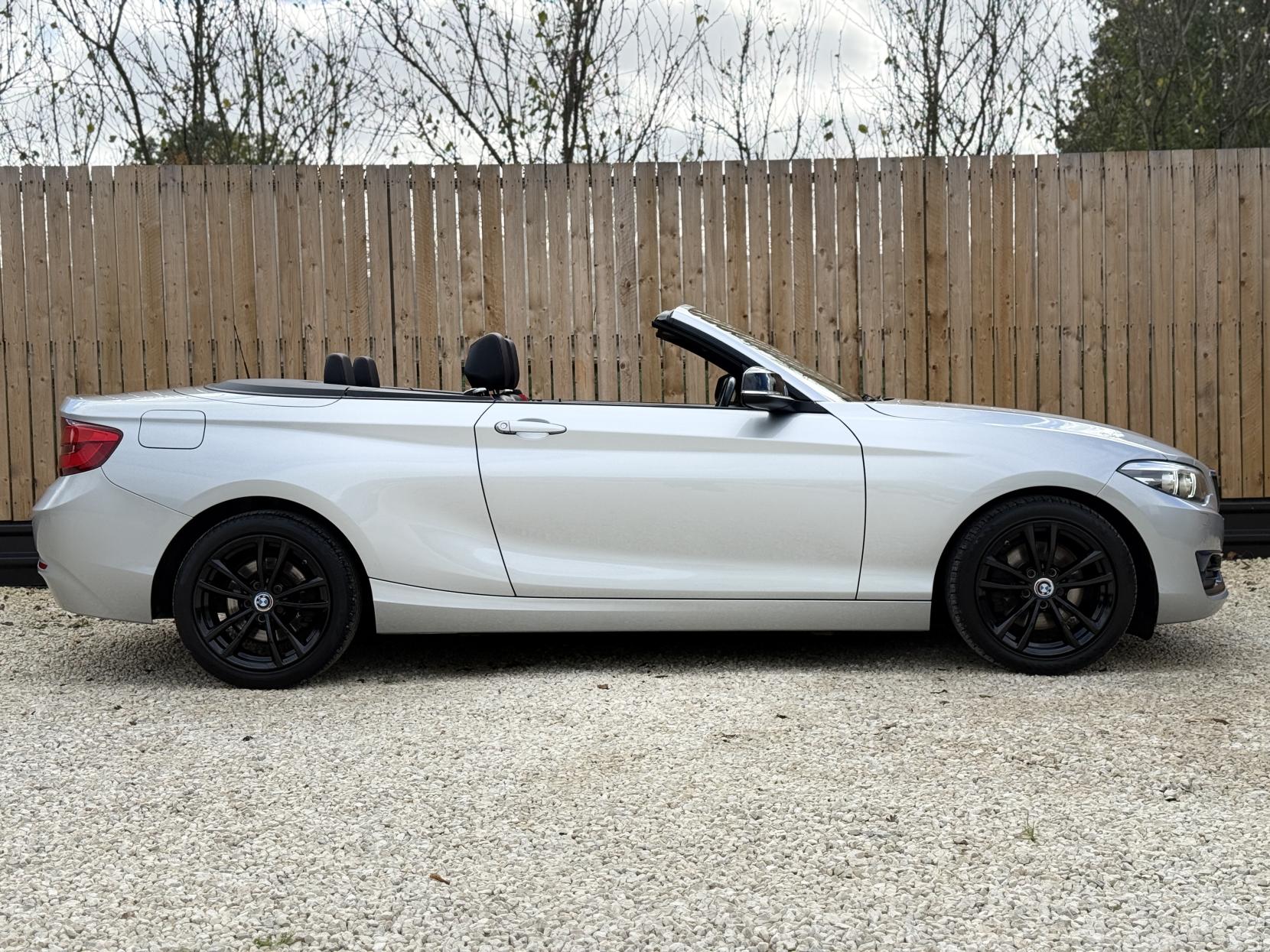 BMW 2 Series 2.0 220d Sport Convertible 2dr Diesel Auto Euro 6 (s/s) (190 ps)