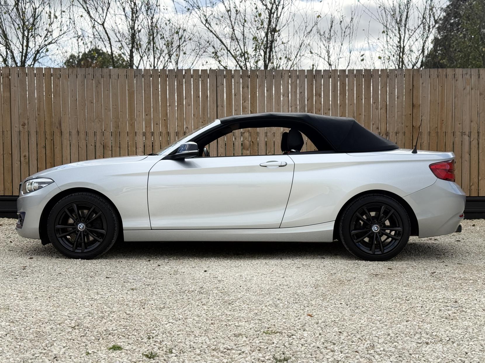 BMW 2 Series 2.0 220d Sport Convertible 2dr Diesel Auto Euro 6 (s/s) (190 ps)
