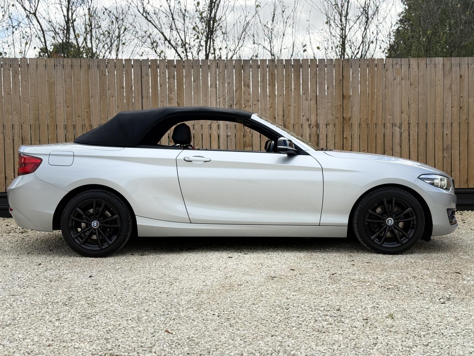 BMW 2 Series 2.0 220d Sport Convertible 2dr Diesel Auto Euro 6 (s/s) (190 ps)