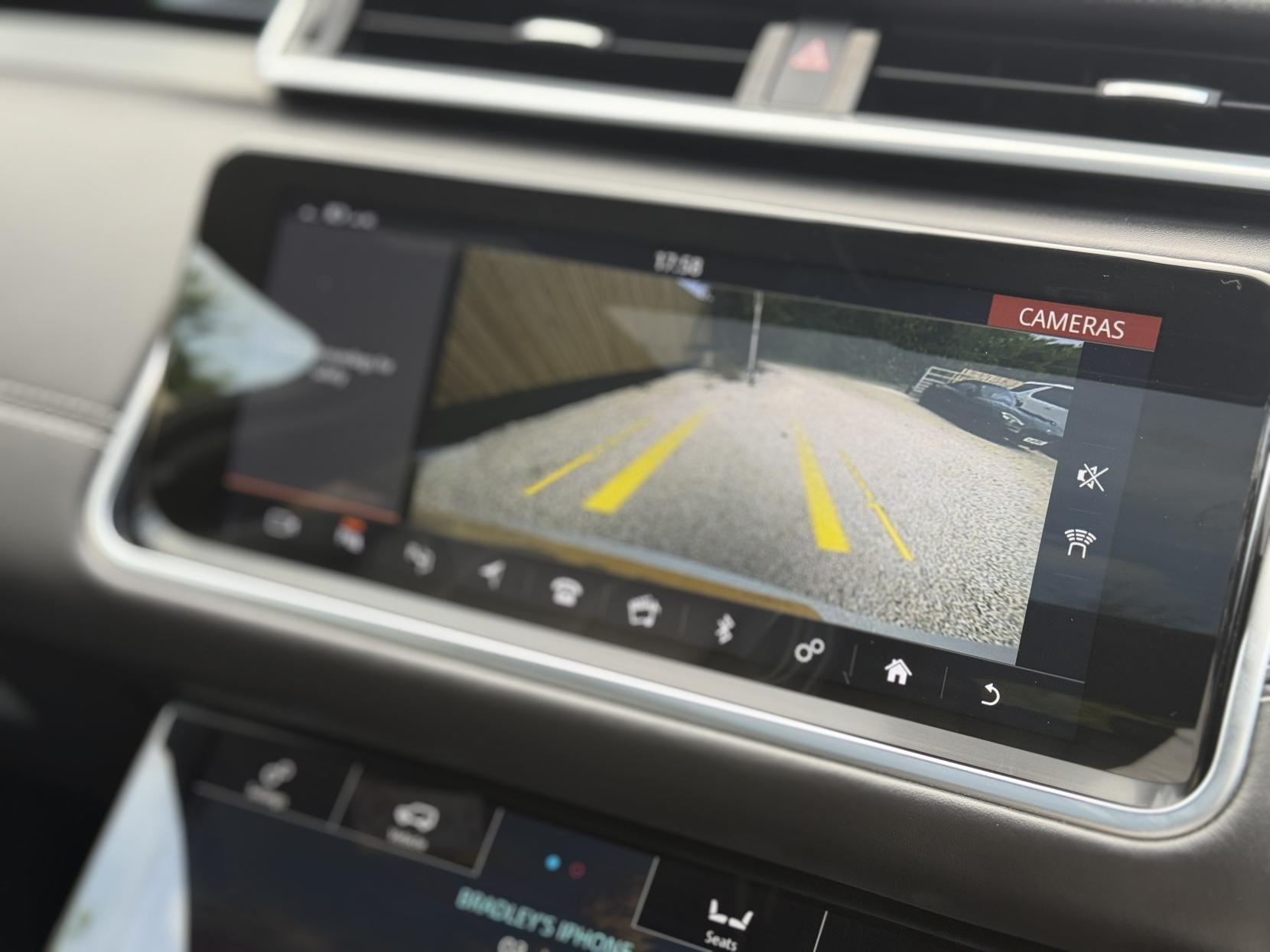 Land Rover Range Rover Velar 3.0 D300 R-Dynamic HSE SUV 5dr Diesel Auto 4WD Euro 6 (s/s) (300 ps)