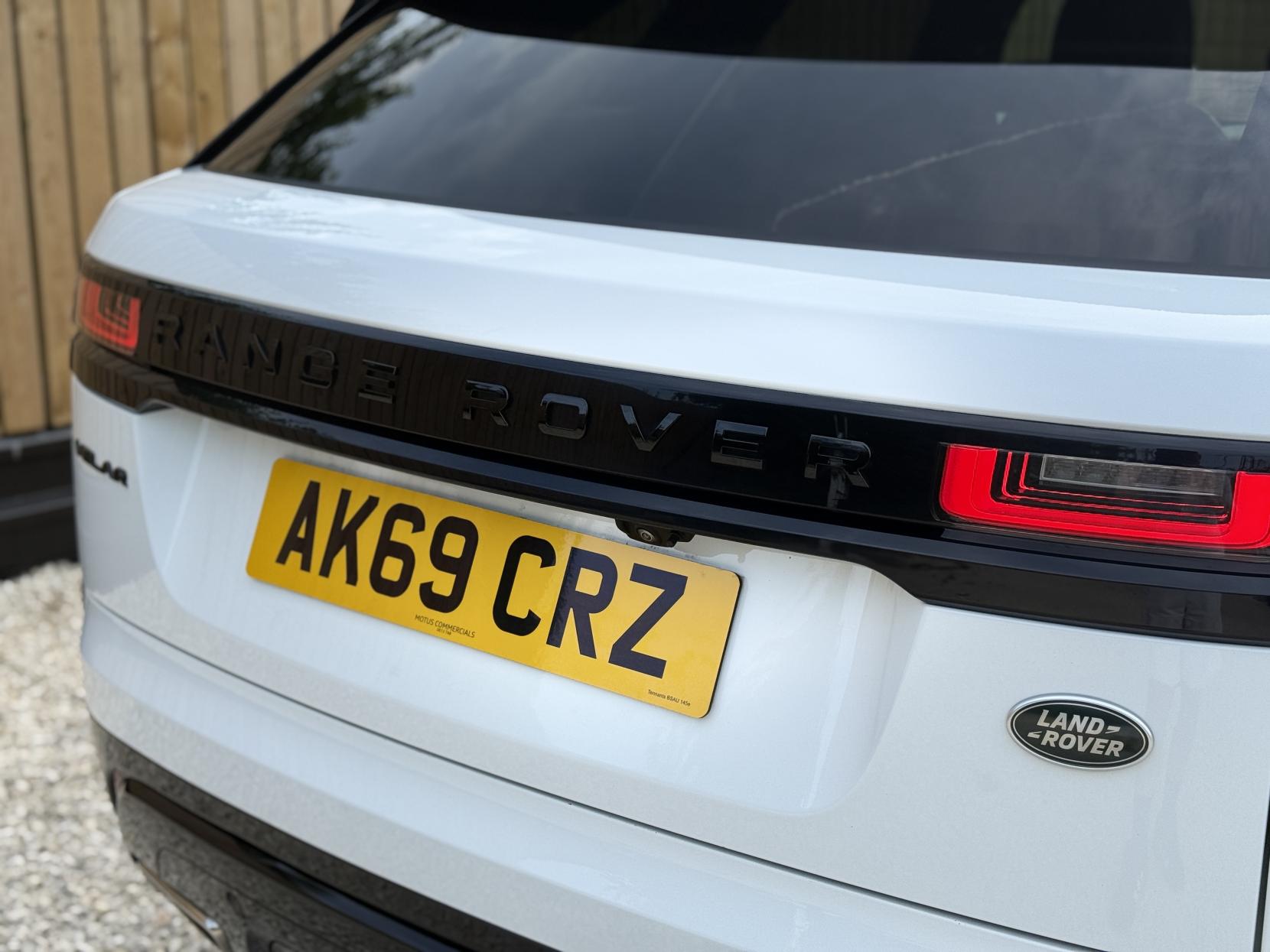 Land Rover Range Rover Velar 3.0 D300 R-Dynamic HSE SUV 5dr Diesel Auto 4WD Euro 6 (s/s) (300 ps)