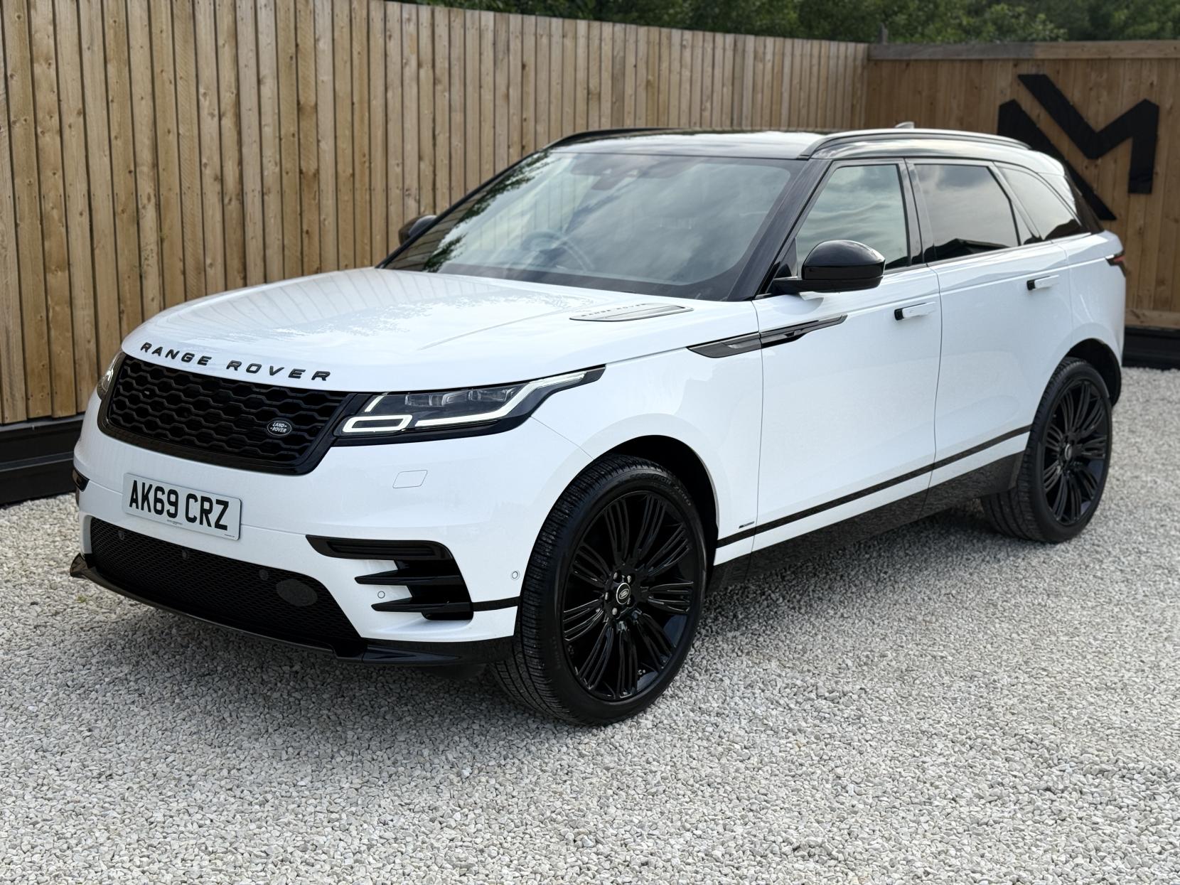 Land Rover Range Rover Velar 3.0 D300 R-Dynamic HSE SUV 5dr Diesel Auto 4WD Euro 6 (s/s) (300 ps)