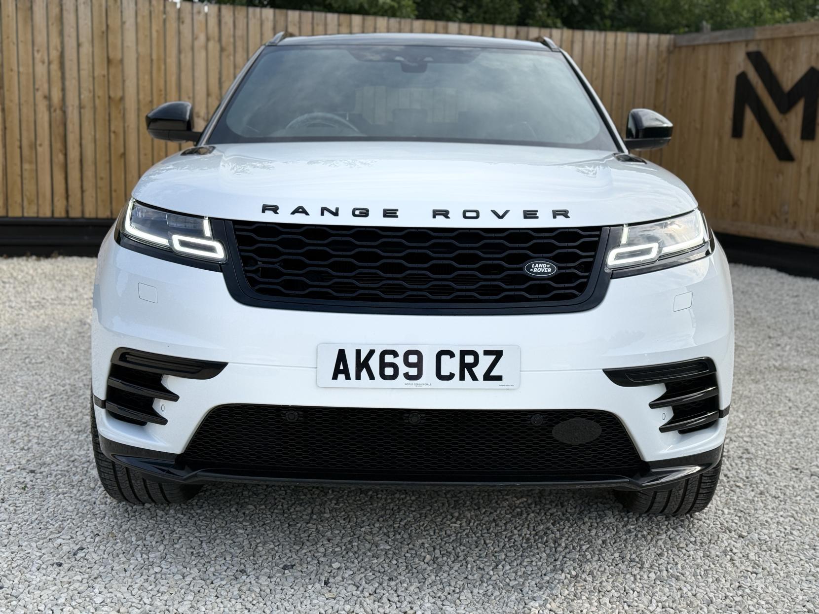 Land Rover Range Rover Velar 3.0 D300 R-Dynamic HSE SUV 5dr Diesel Auto 4WD Euro 6 (s/s) (300 ps)