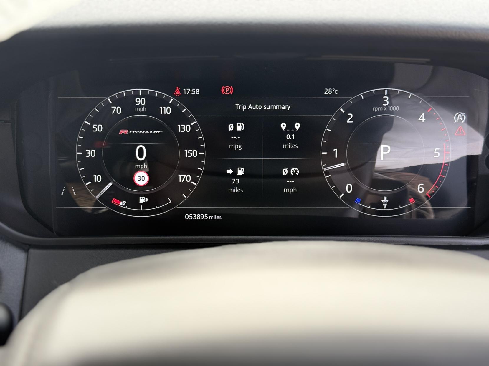 Land Rover Range Rover Velar 3.0 D300 R-Dynamic HSE SUV 5dr Diesel Auto 4WD Euro 6 (s/s) (300 ps)