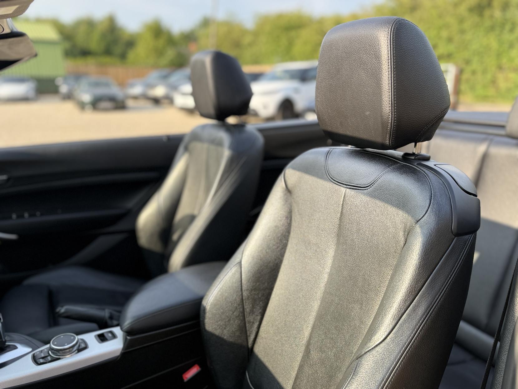 BMW 2 Series 3.0 M235i Convertible 2dr Petrol Auto Euro 6 (s/s) (326 ps)