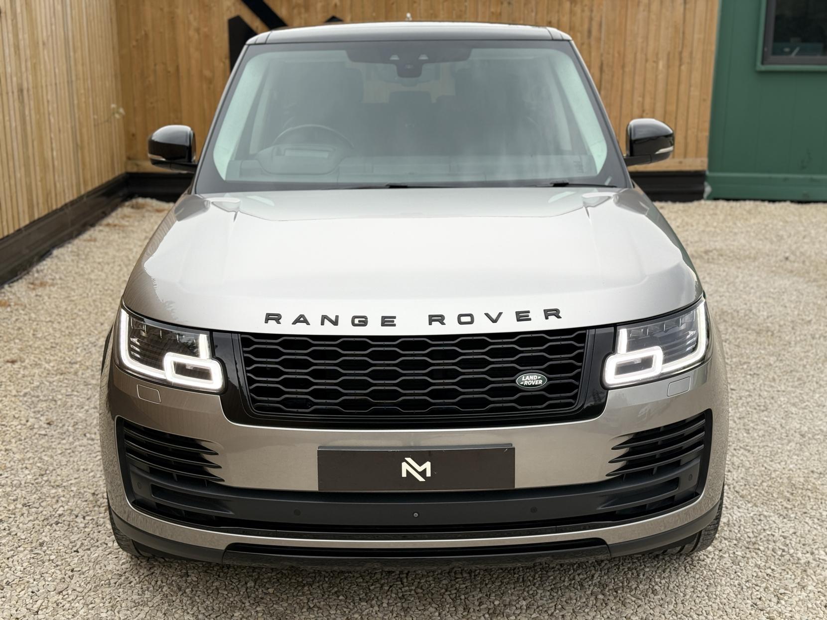 Land Rover Range Rover 4.4 SD V8 Autobiography SUV 5dr Diesel Auto 4WD Euro 6 (s/s) (339 ps)