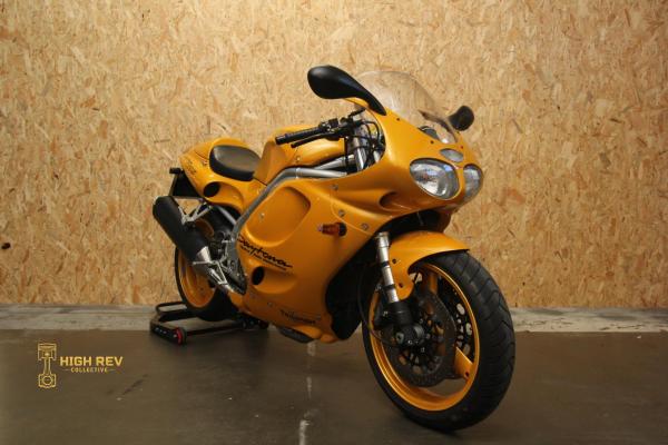 Triumph Daytona T595 595