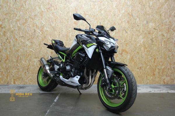 Kawasaki Z900 900 Supernaked Petrol Manual Euro 5 (125 ps)