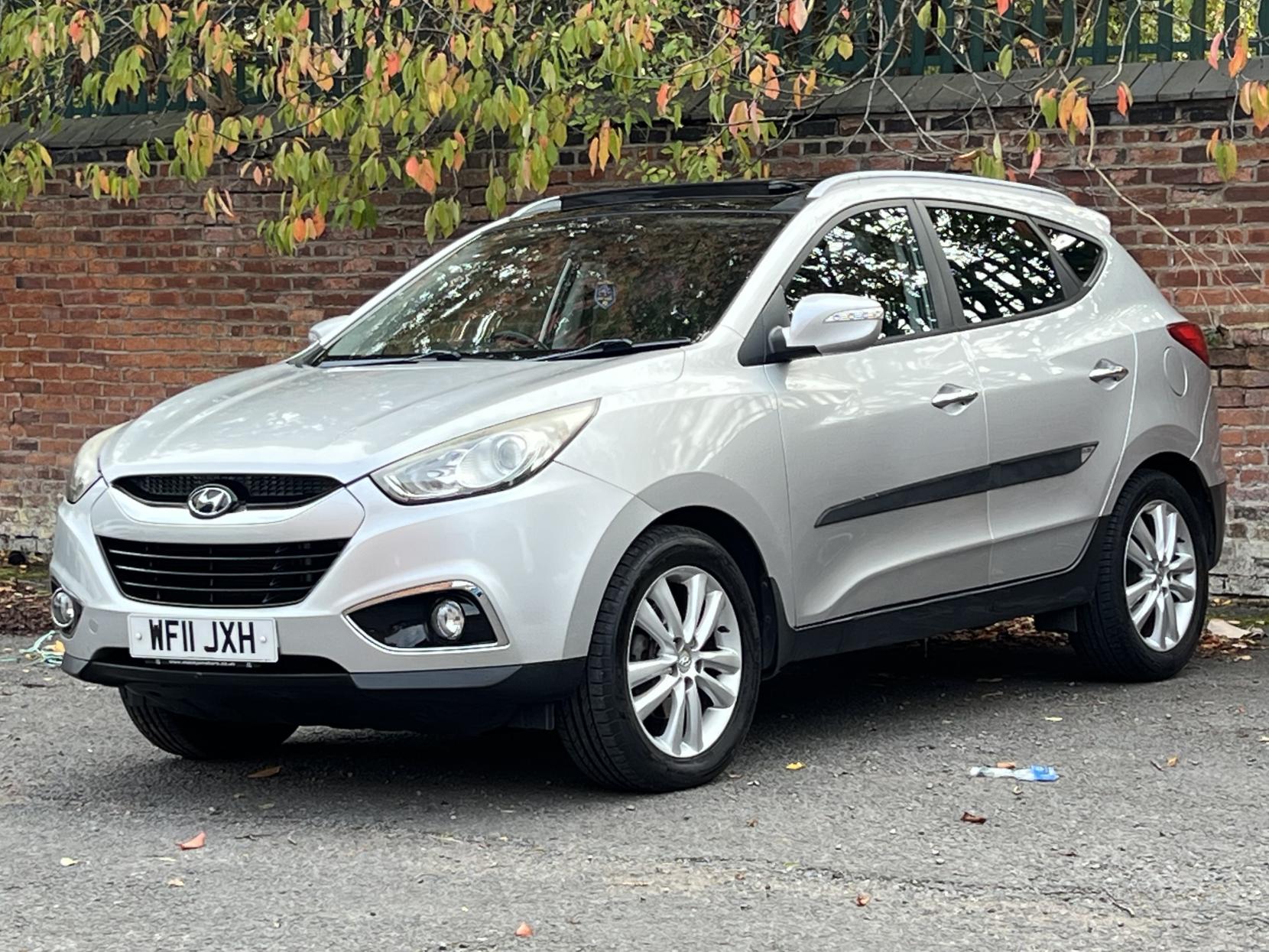 Hyundai ix35 2.0 CRDi Premium SUV 5dr Diesel Manual Euro 5 (134 bhp)