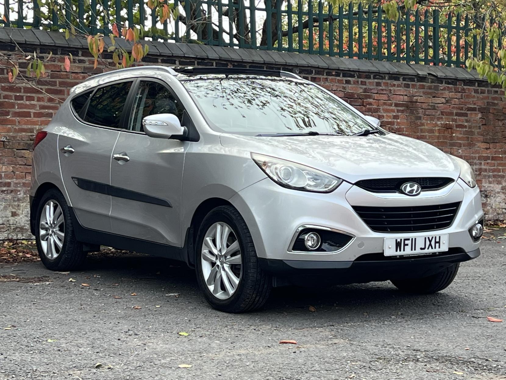 Hyundai ix35 2.0 CRDi Premium SUV 5dr Diesel Manual Euro 5 (134 bhp)