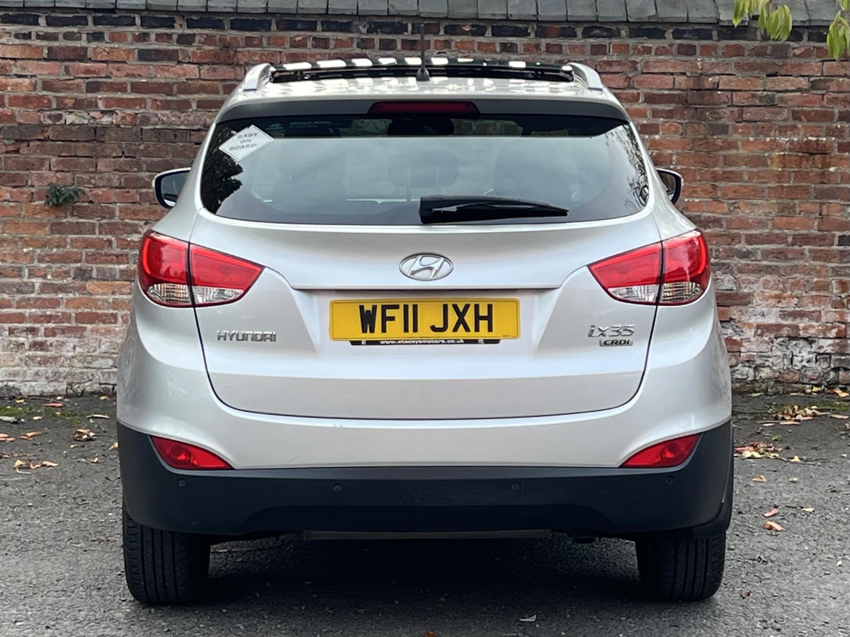 Hyundai ix35 2.0 CRDi Premium SUV 5dr Diesel Manual Euro 5 (134 bhp)