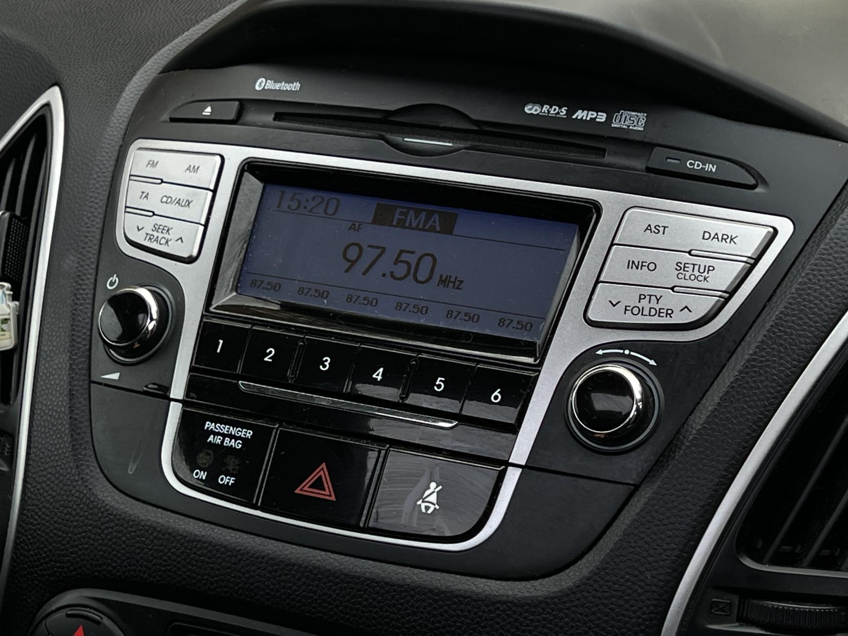 Hyundai ix35 2.0 CRDi Premium SUV 5dr Diesel Manual Euro 5 (134 bhp)