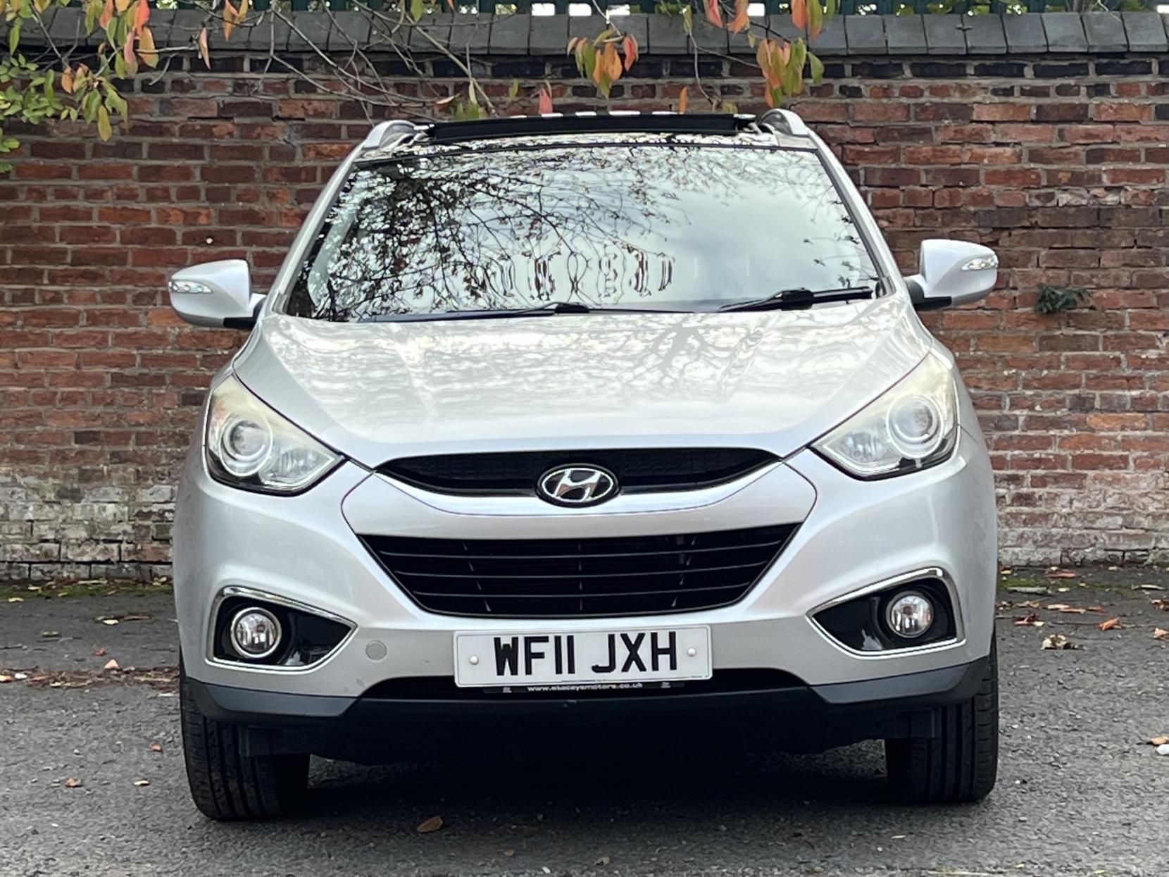 Hyundai ix35 2.0 CRDi Premium SUV 5dr Diesel Manual Euro 5 (134 bhp)