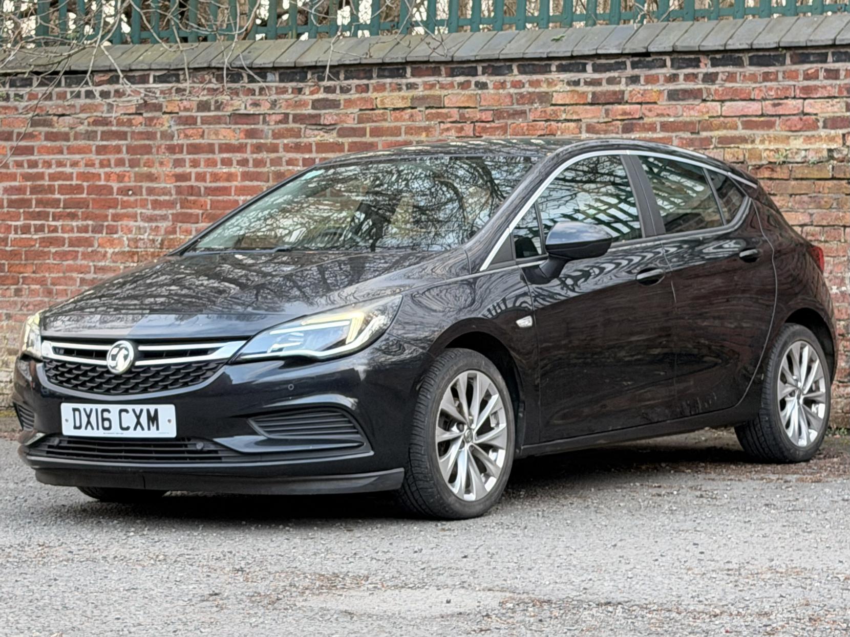 Vauxhall Astra 1.6 CDTi ecoFLEX Tech Line Hatchback 5dr Diesel Manual Euro 6 (s/s) (110 ps)