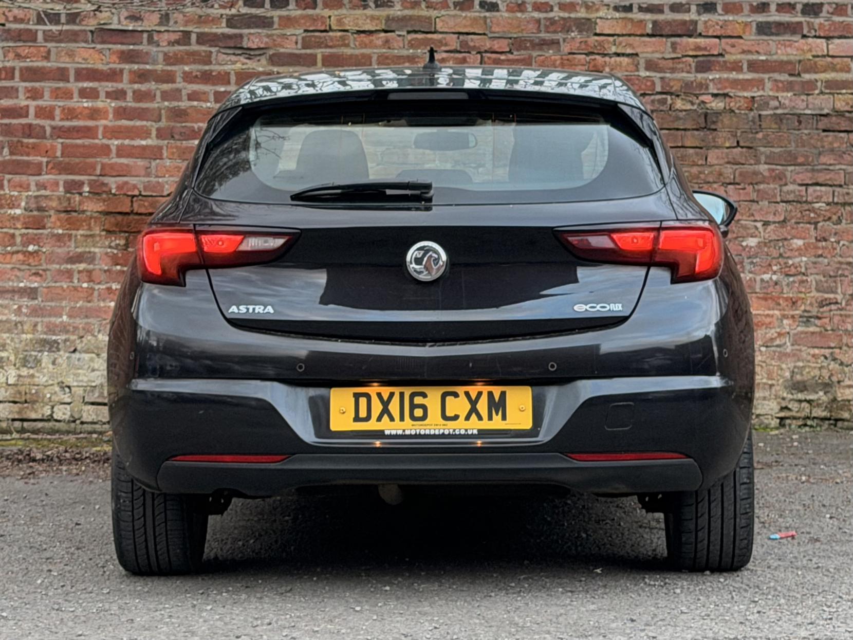 Vauxhall Astra 1.6 CDTi ecoFLEX Tech Line Hatchback 5dr Diesel Manual Euro 6 (s/s) (110 ps)