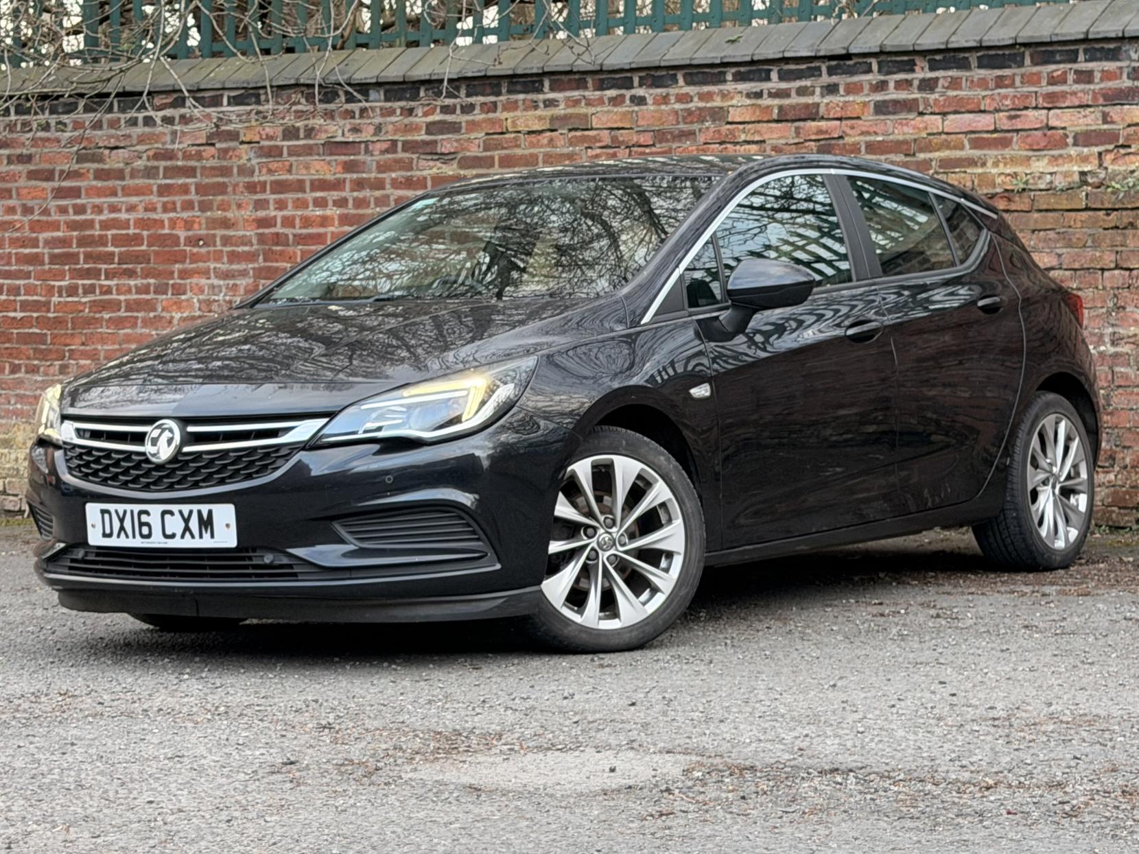 Vauxhall Astra 1.6 CDTi ecoFLEX Tech Line Hatchback 5dr Diesel Manual Euro 6 (s/s) (110 ps)