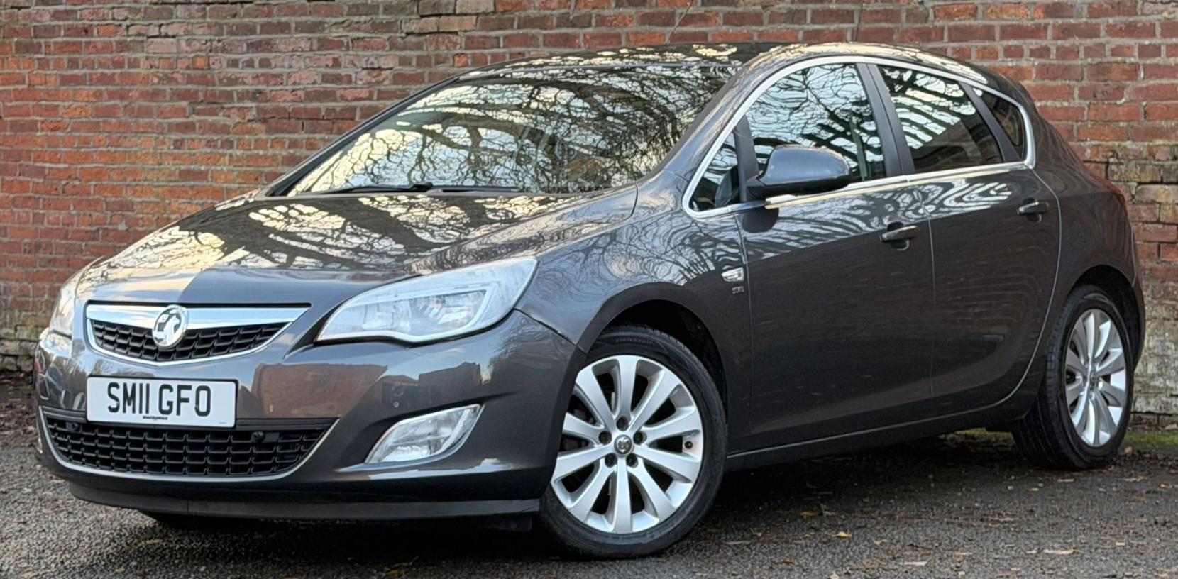 Vauxhall Astra 1.6 16v SE Hatchback 5dr Petrol Auto Euro 5 (115 ps)