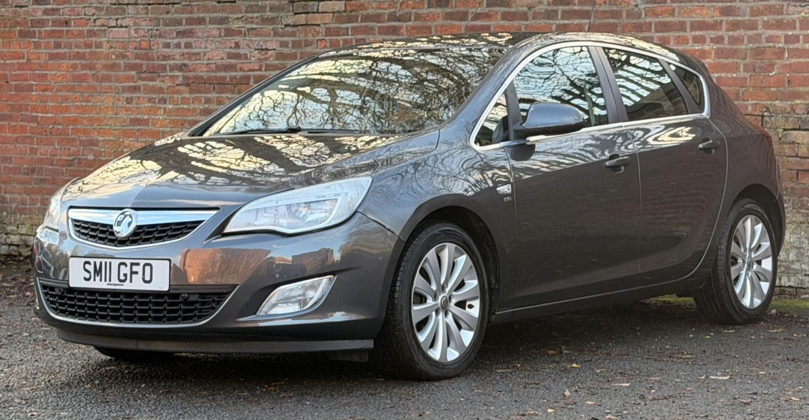 Vauxhall Astra 1.6 16v SE Hatchback 5dr Petrol Auto Euro 5 (115 ps)