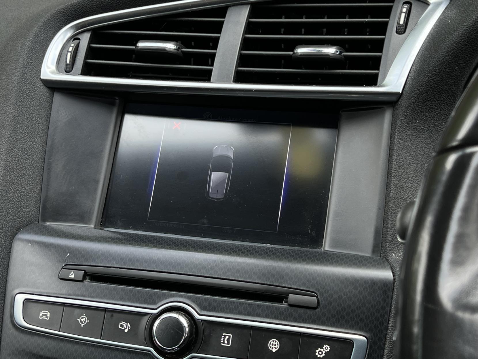 DS AUTOMOBILES DS 4 1.6 BlueHDi DStyle Nav Hatchback 5dr Diesel EAT6 Euro 6 (s/s) (120 ps)