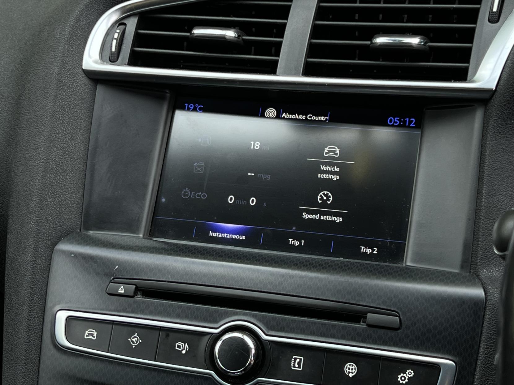 DS AUTOMOBILES DS 4 1.6 BlueHDi DStyle Nav Hatchback 5dr Diesel EAT6 Euro 6 (s/s) (120 ps)