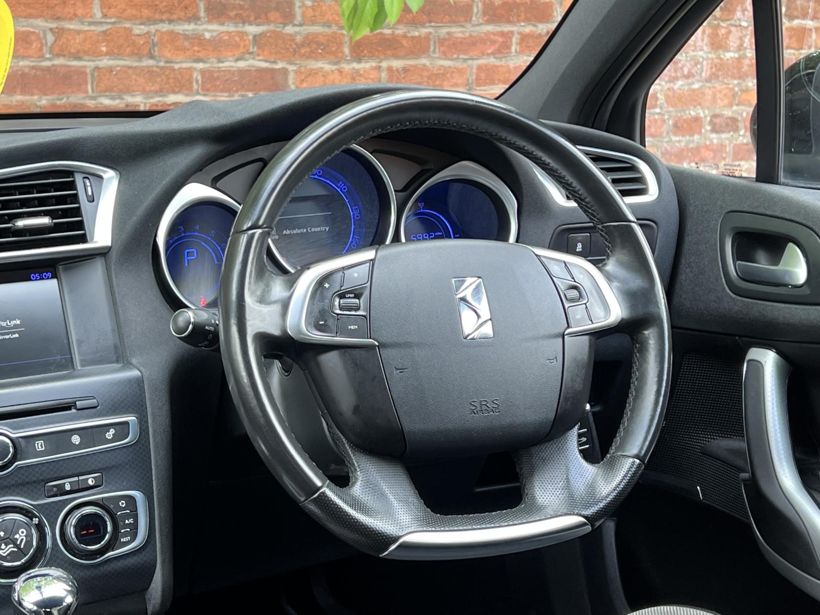 DS AUTOMOBILES DS 4 1.6 BlueHDi DStyle Nav Hatchback 5dr Diesel EAT6 Euro 6 (s/s) (120 ps)