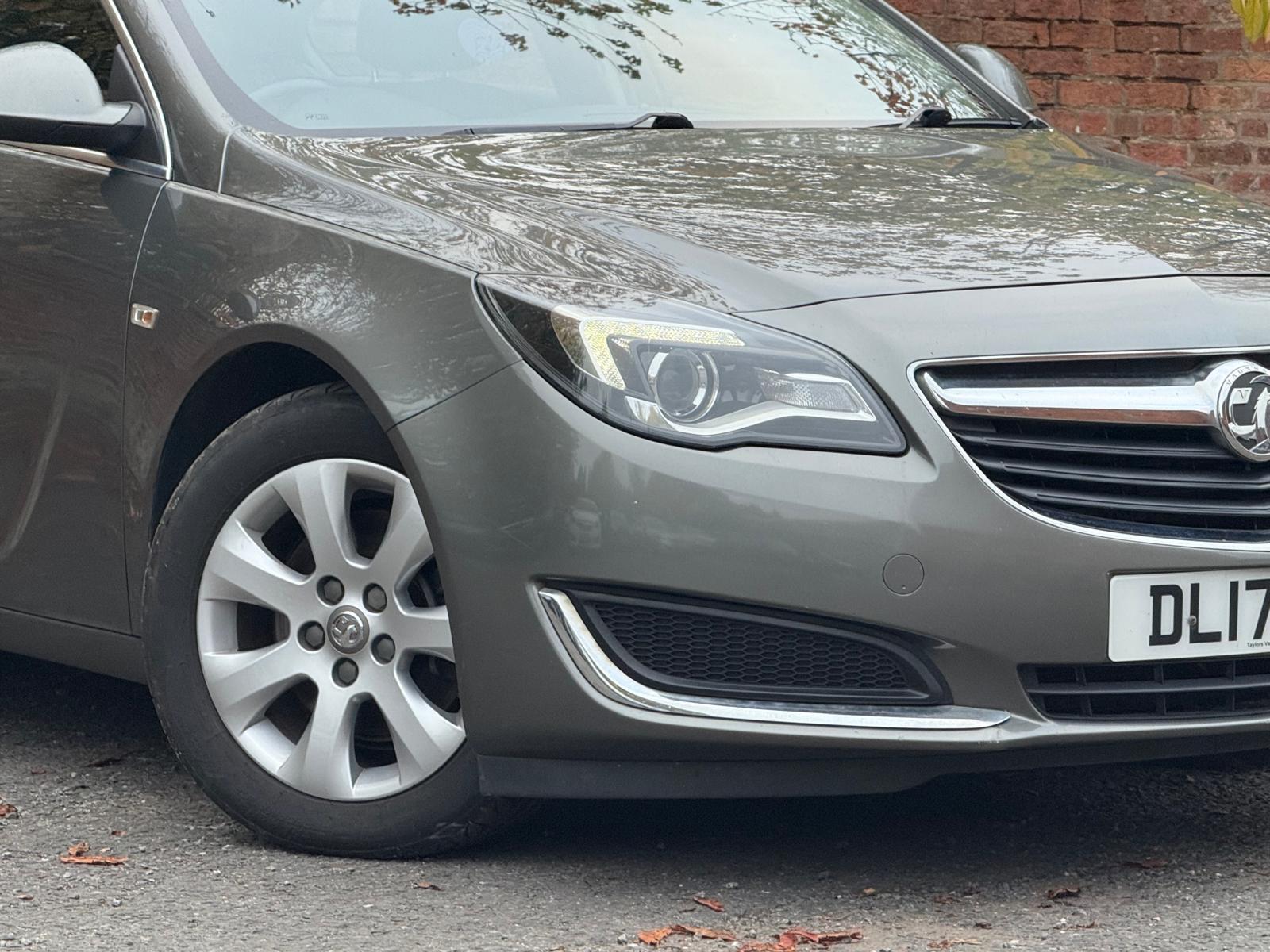 Vauxhall Insignia 2.0 CDTi Tech Line Hatchback 5dr Diesel Auto Euro 6 (170 ps)