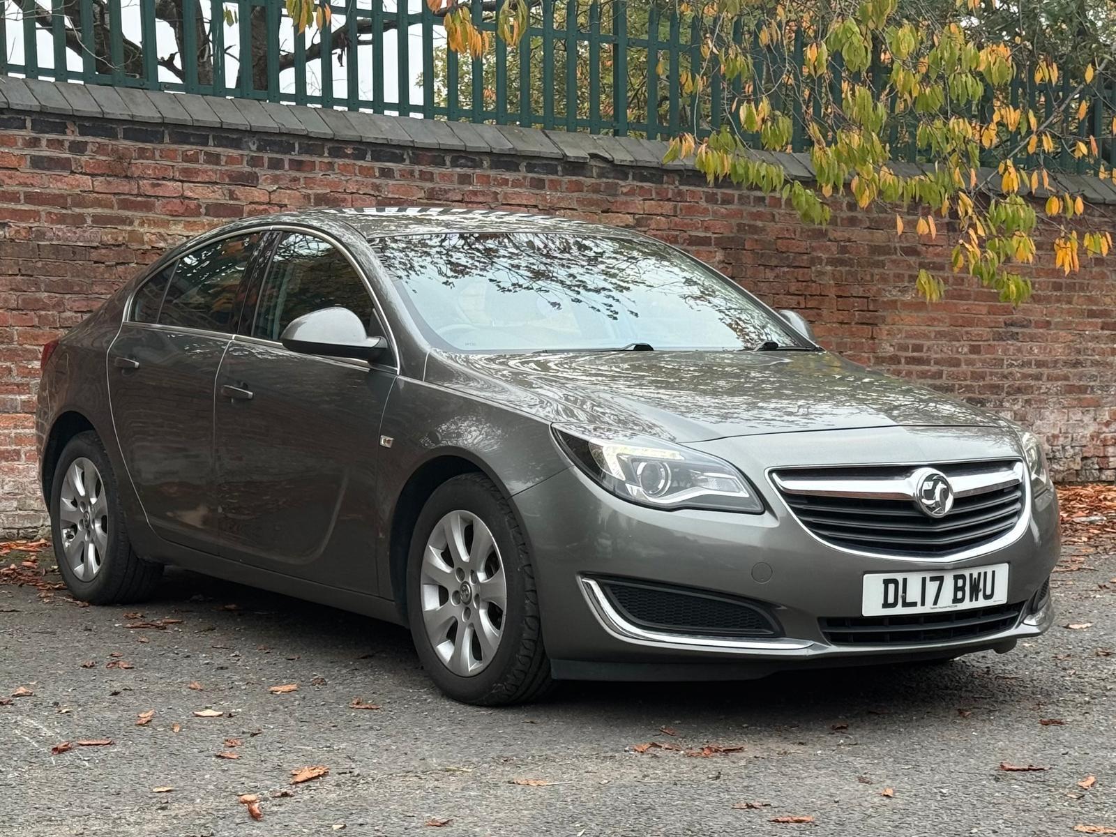 Vauxhall Insignia 2.0 CDTi Tech Line Hatchback 5dr Diesel Auto Euro 6 (170 ps)