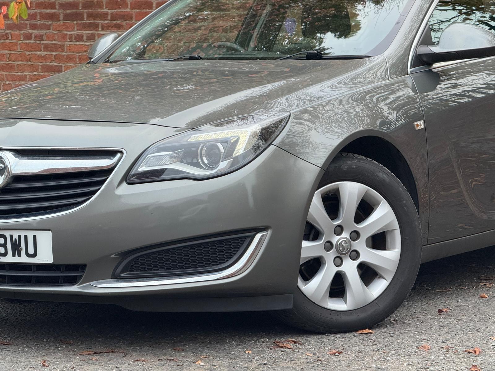 Vauxhall Insignia 2.0 CDTi Tech Line Hatchback 5dr Diesel Auto Euro 6 (170 ps)