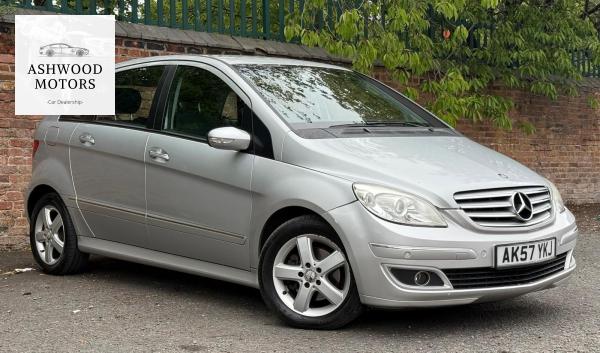 Mercedes-Benz C Class 2.1 C220 CDI SE Saloon 4dr Diesel Auto Euro 4 (170 ps)