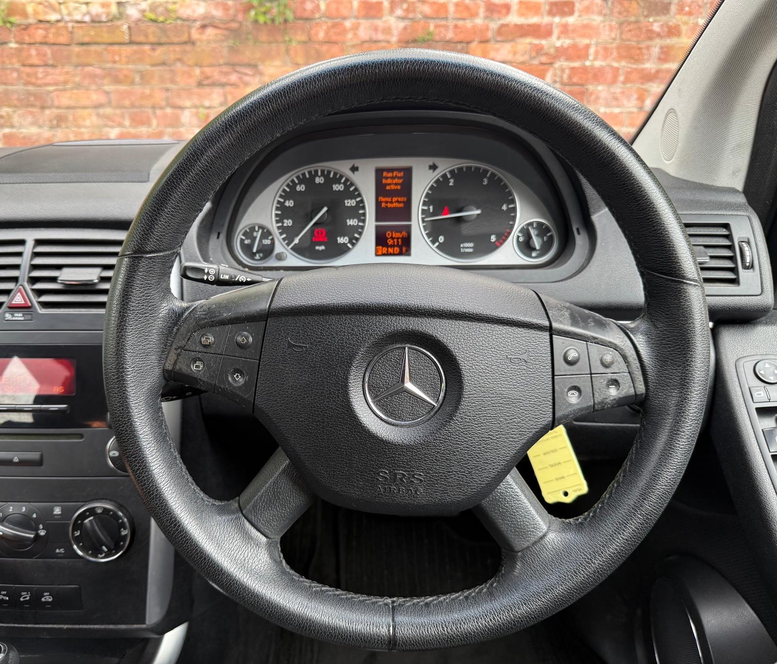 Mercedes-Benz C Class 2.1 C220 CDI SE Saloon 4dr Diesel Auto Euro 4 (170 ps)