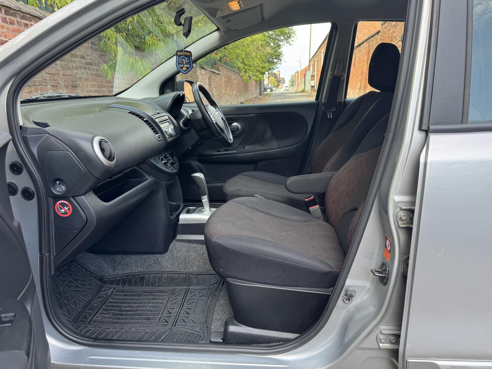 Nissan Note 1.6 16V Acenta Hatchback 5dr Petrol Auto Euro 4 (110 ps)
