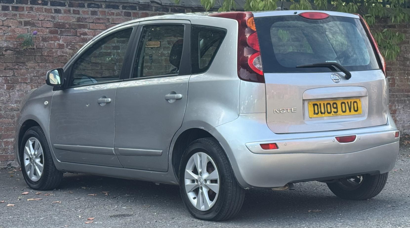 Nissan Note 1.6 16V Acenta Hatchback 5dr Petrol Auto Euro 4 (110 ps)