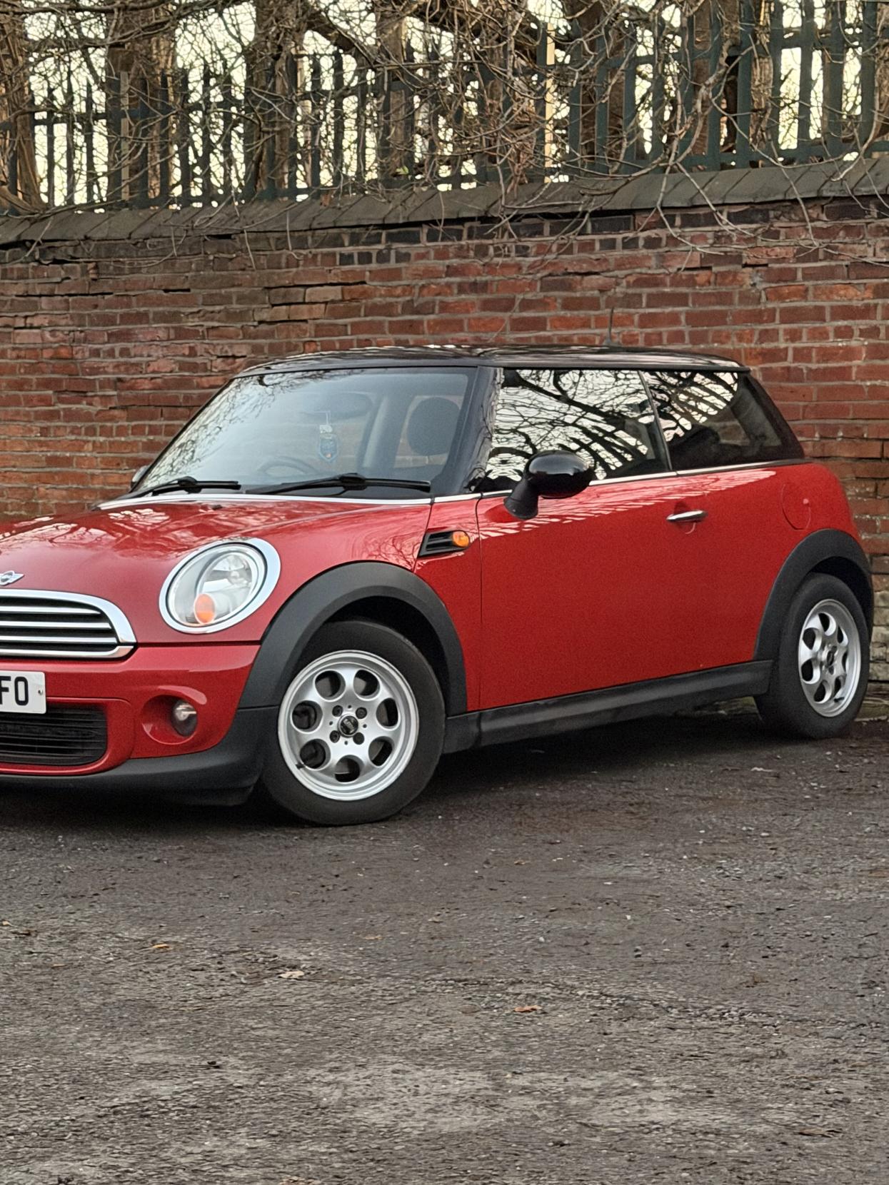 MINI Hatch 1.6 Cooper Hatchback 3dr Petrol Steptronic Euro 5 (122 ps)