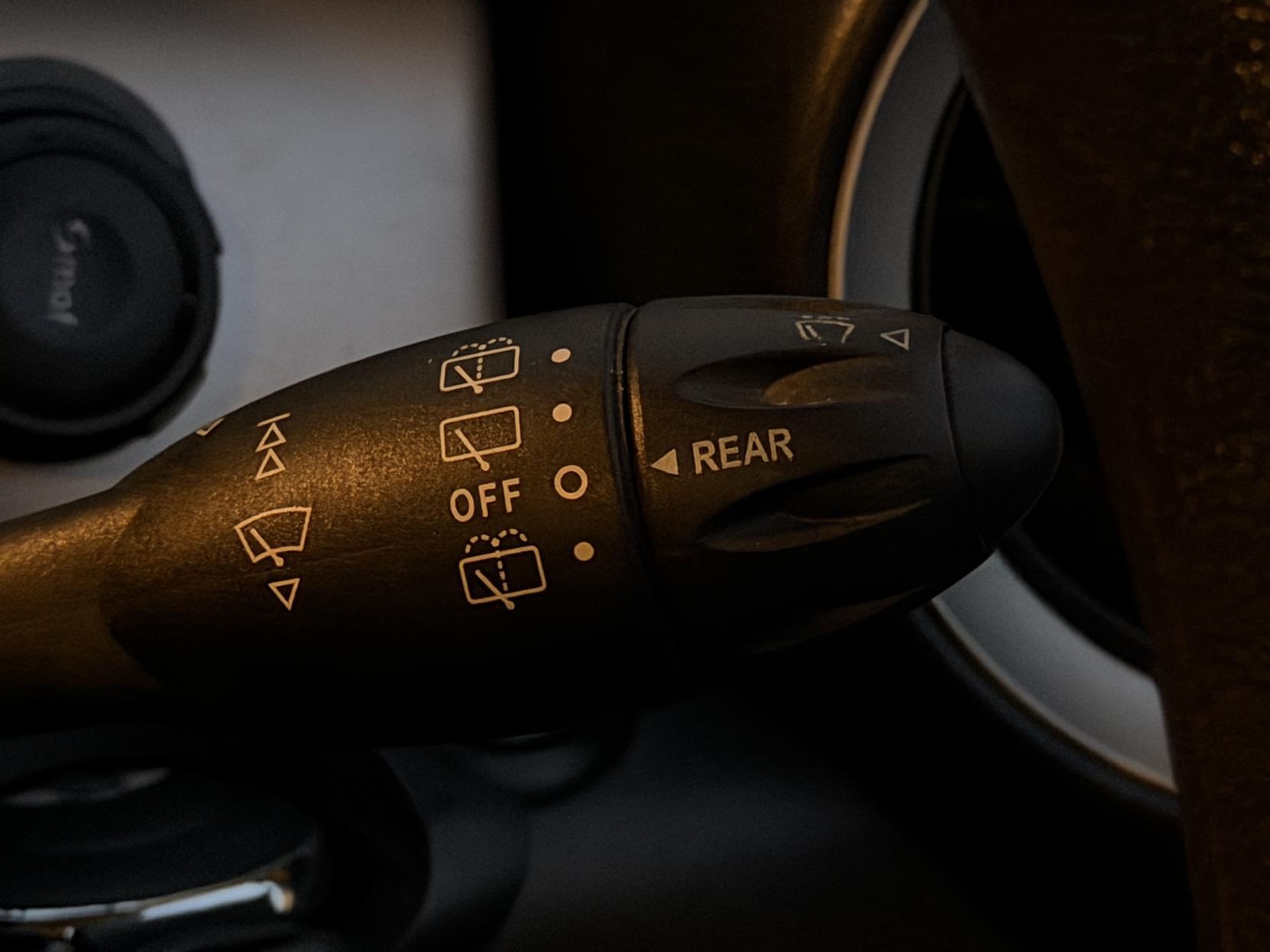 MINI Hatch 1.6 Cooper Hatchback 3dr Petrol Steptronic Euro 5 (122 ps)