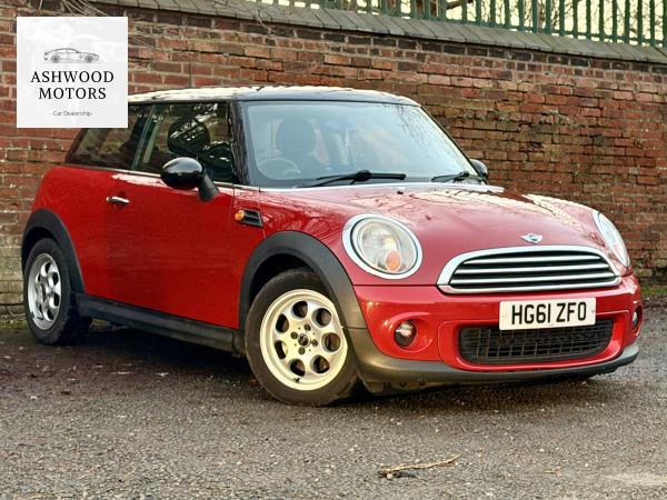 MINI Hatch 1.6 Cooper Hatchback 3dr Petrol Steptronic Euro 5 (122 ps)