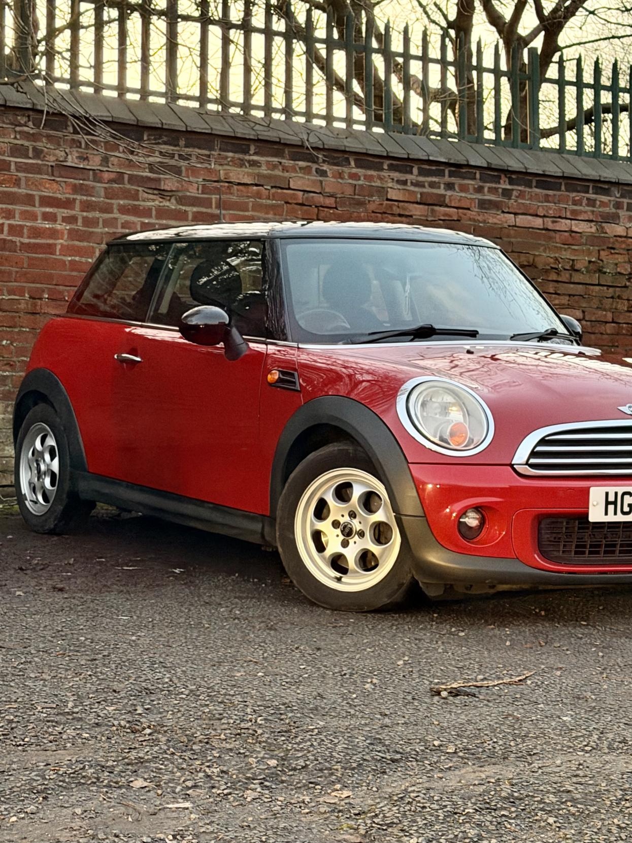 MINI Hatch 1.6 Cooper Hatchback 3dr Petrol Steptronic Euro 5 (122 ps)